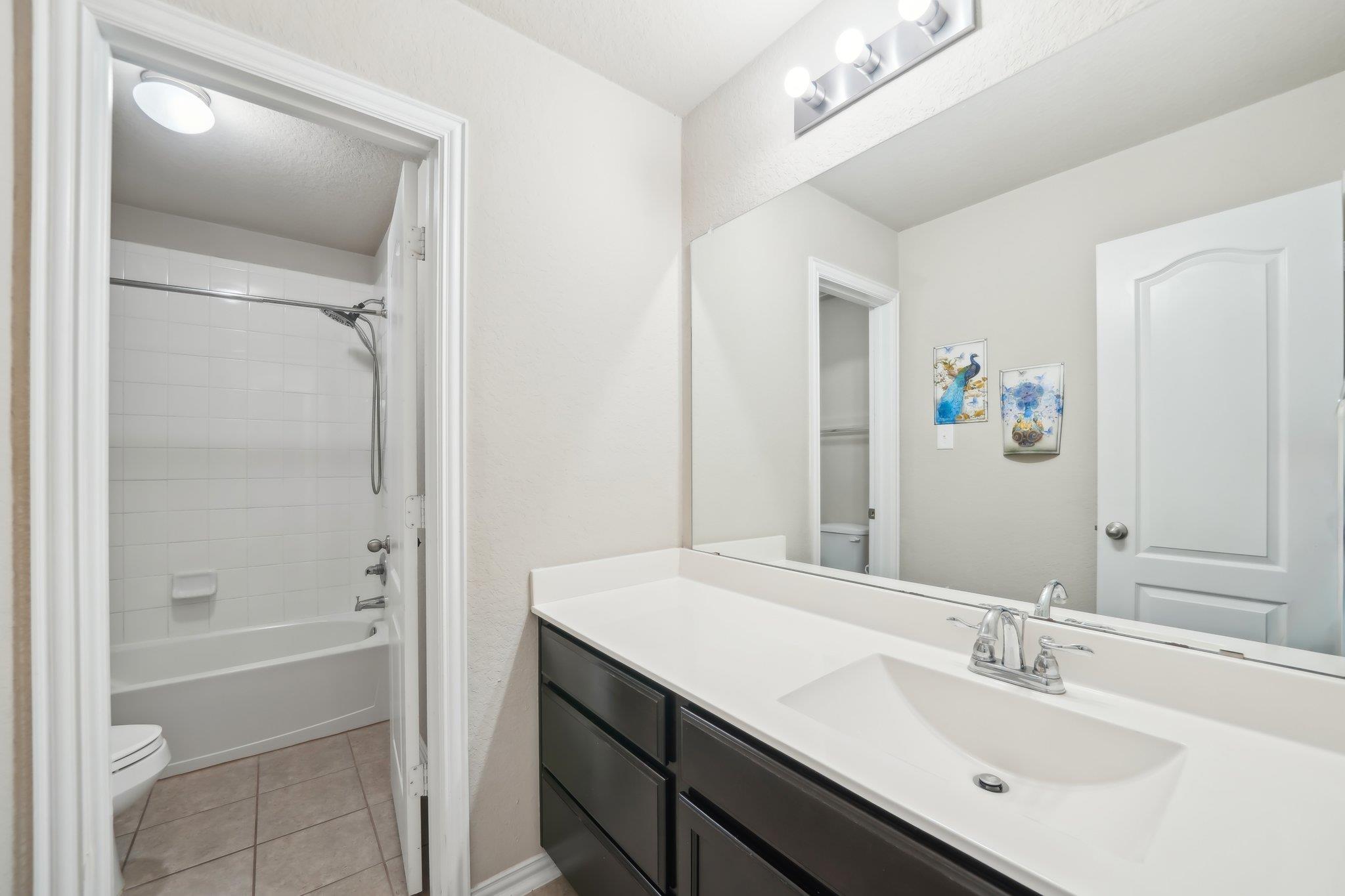 Image 29 of 39 For 12946 Cedarcreek Trl