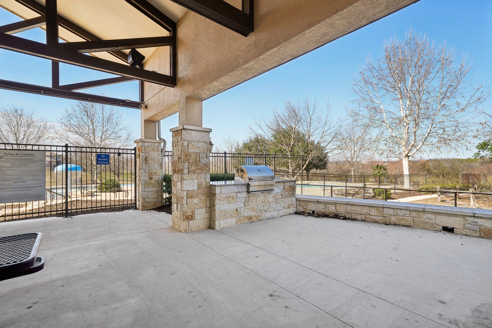 Image 35 of 39 For 12946 Cedarcreek Trl
