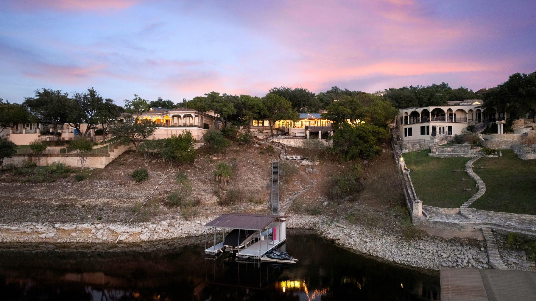 Details for 927 Challenger, Lakeway, TX 78734