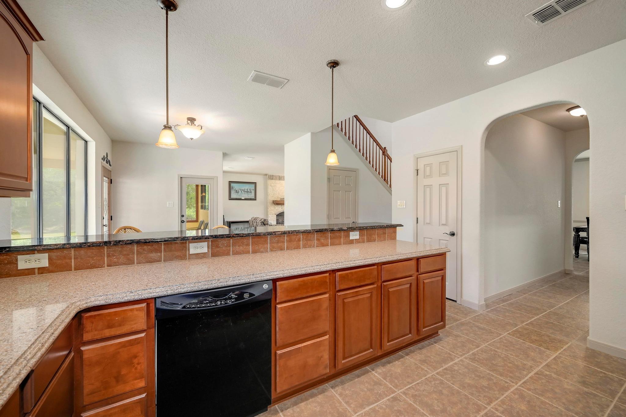 Image 18 of 40 For 995 Cielo Springs Dr