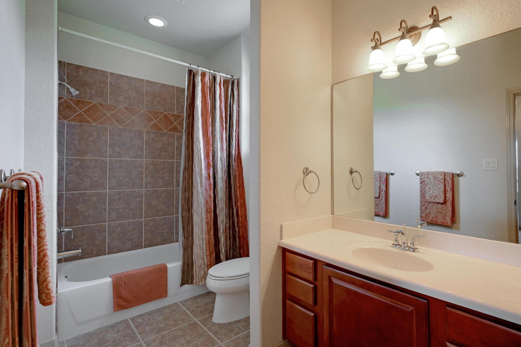 Image 27 of 40 For 995 Cielo Springs Dr