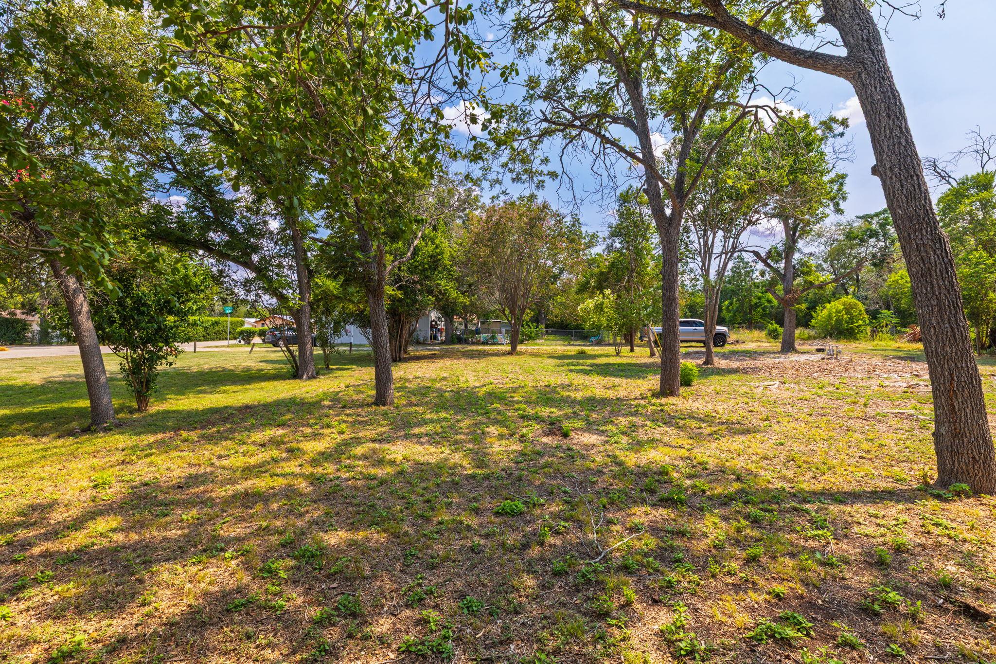 Details for 1308 Bert St, Seguin, TX 78155