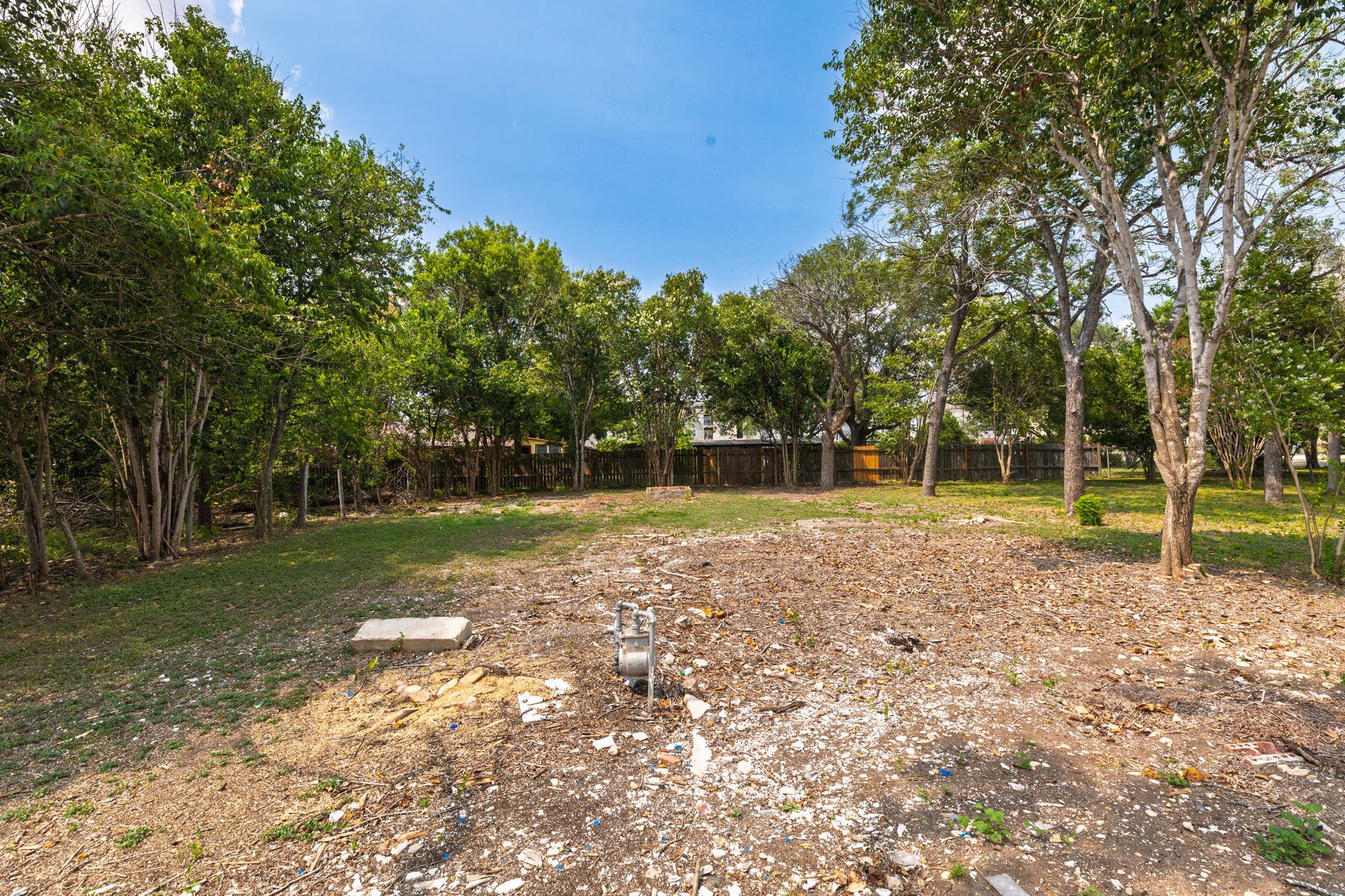 Image 10 of 14 For 1308 Bert St