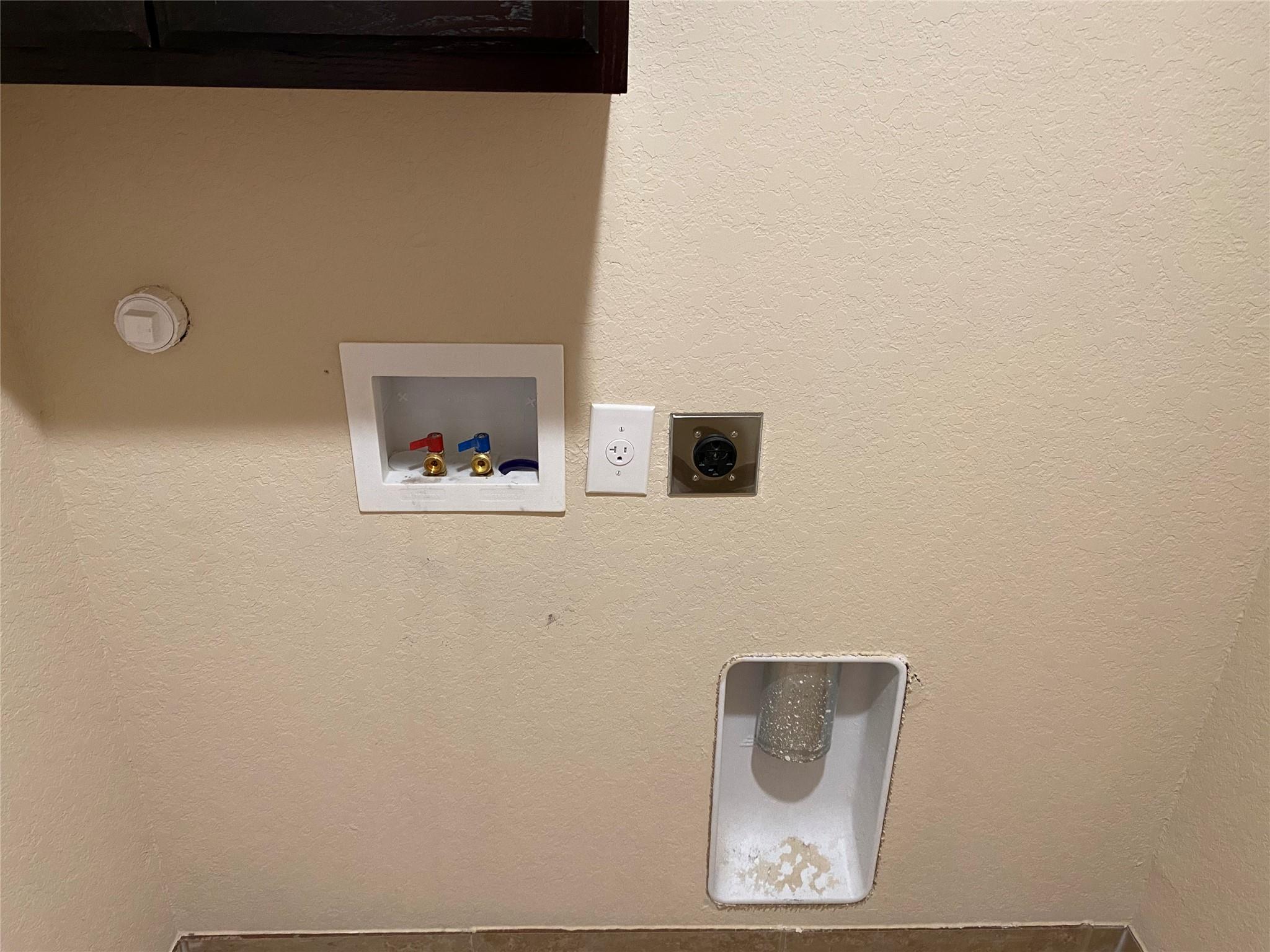 Image 31 of 40 For 6426 Marcel Way 101, 102,