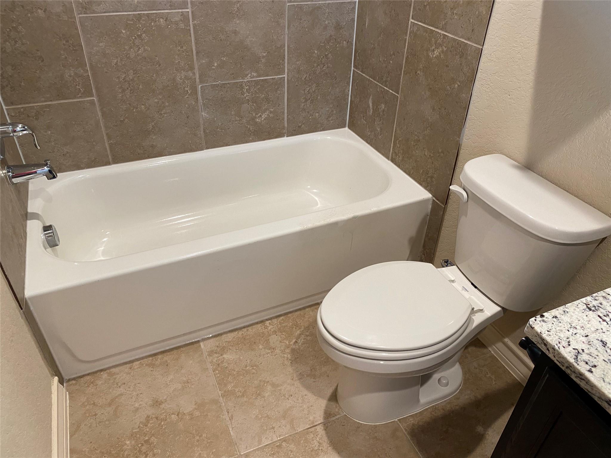 Image 33 of 40 For 6426 Marcel Way 101, 102,