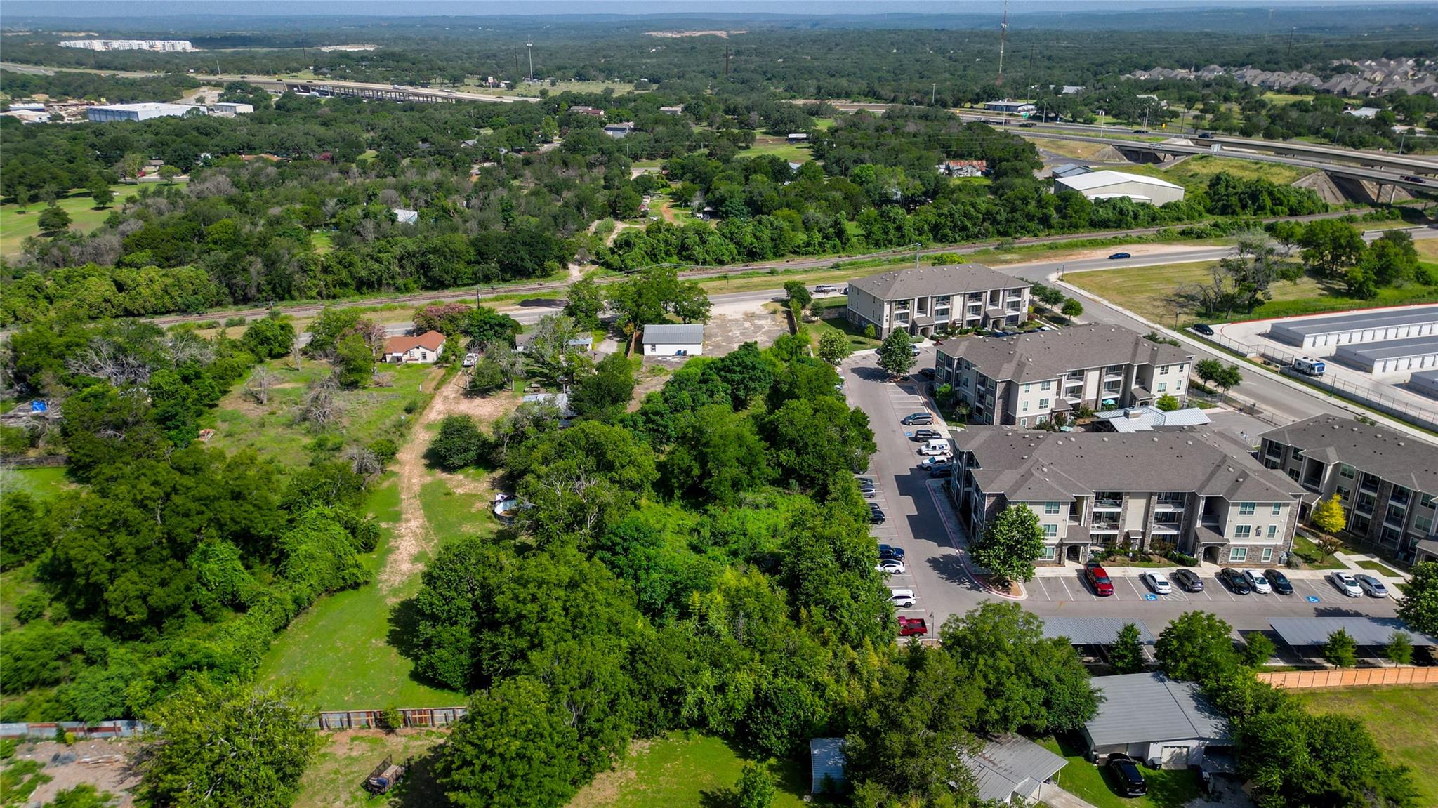 Image 34 of 40 For 1951 Gruene Rd