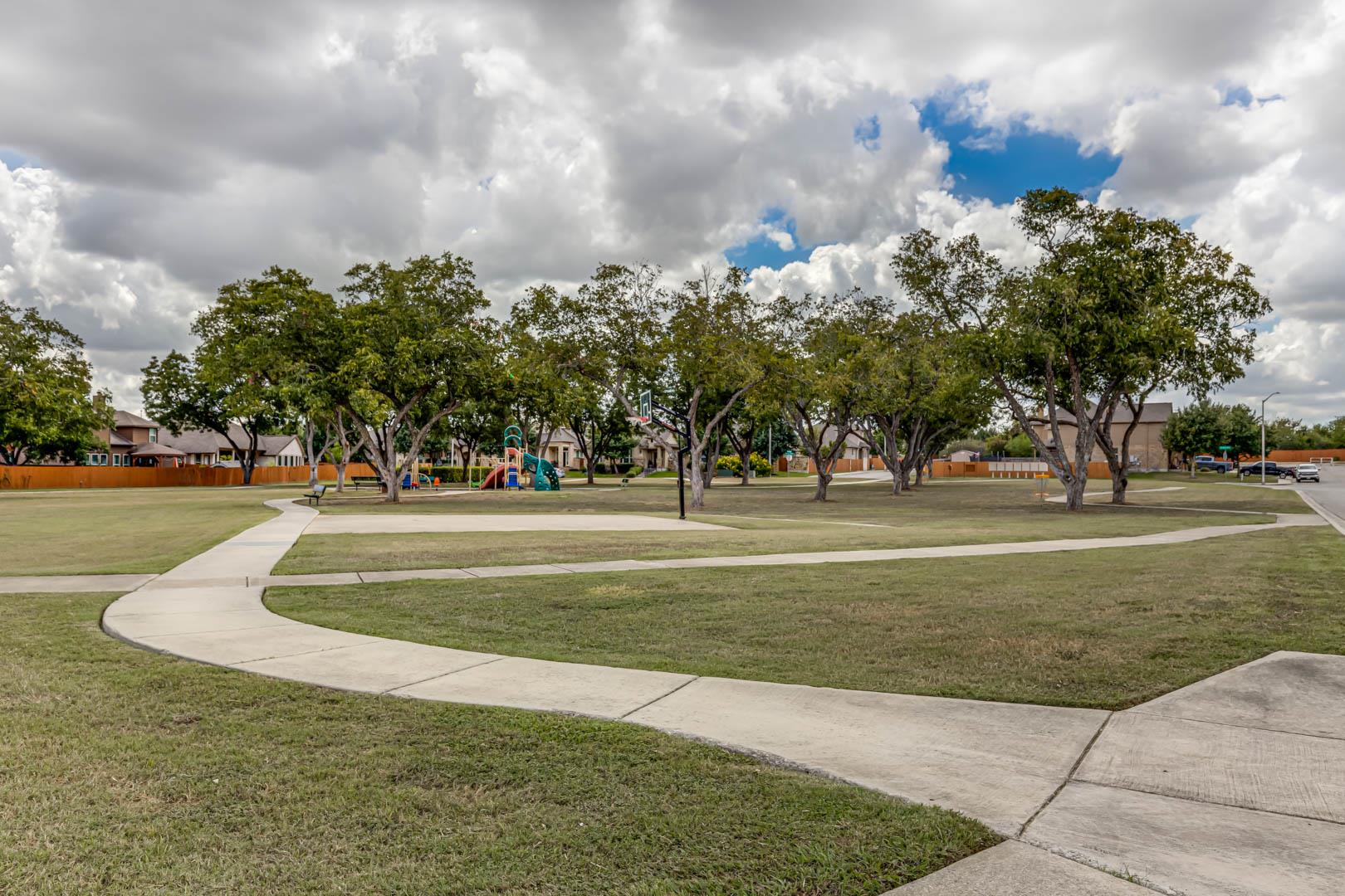 Image 5 of 40 For 2051 Pecan Bnd