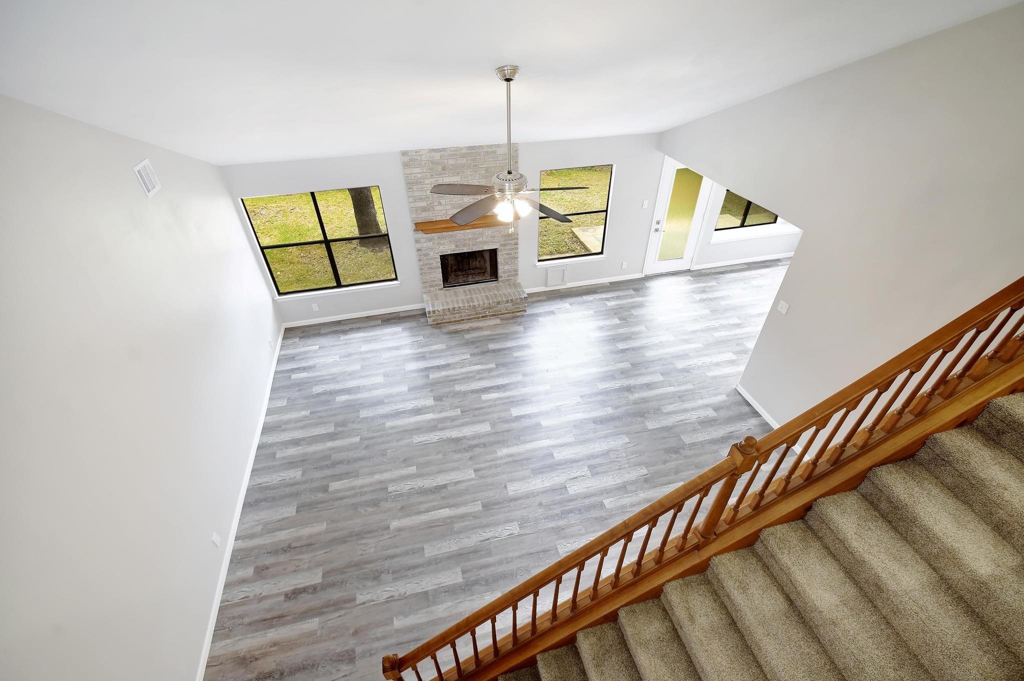 Image 20 of 31 For 14926 Eminence