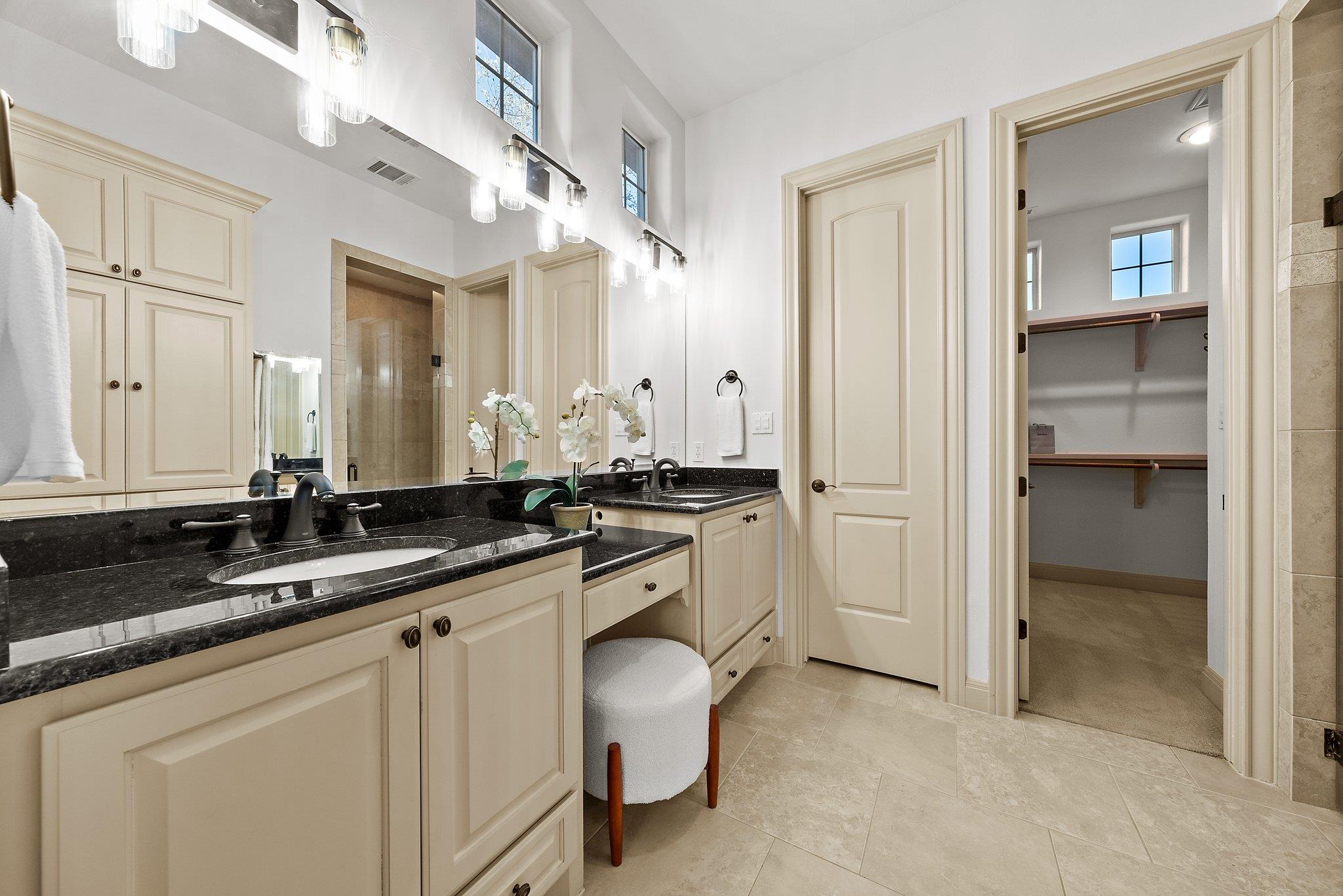 Image 21 of 35 For 12500 Verandah Ct