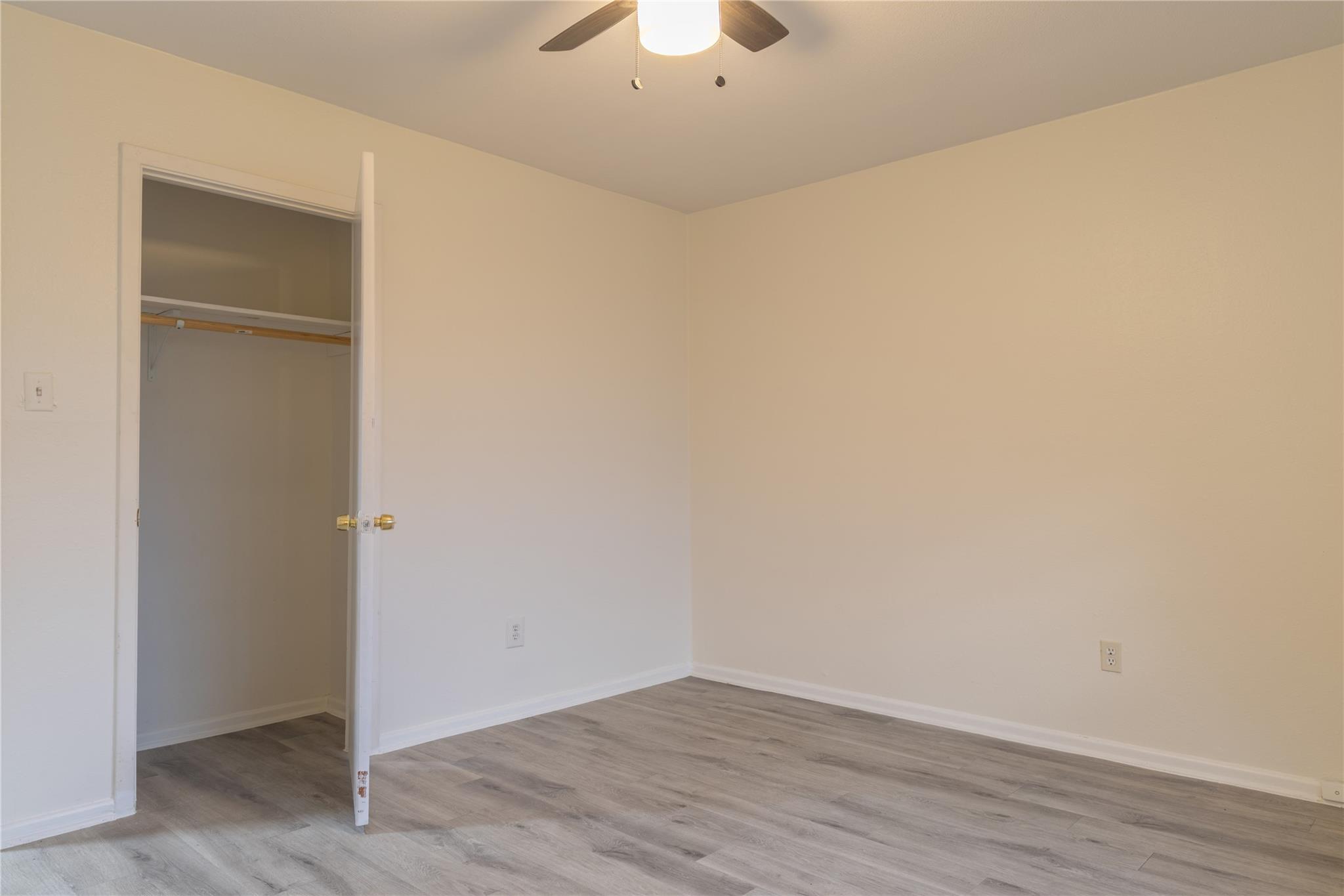 Image 10 of 21 For 1430 State Highway 46 S