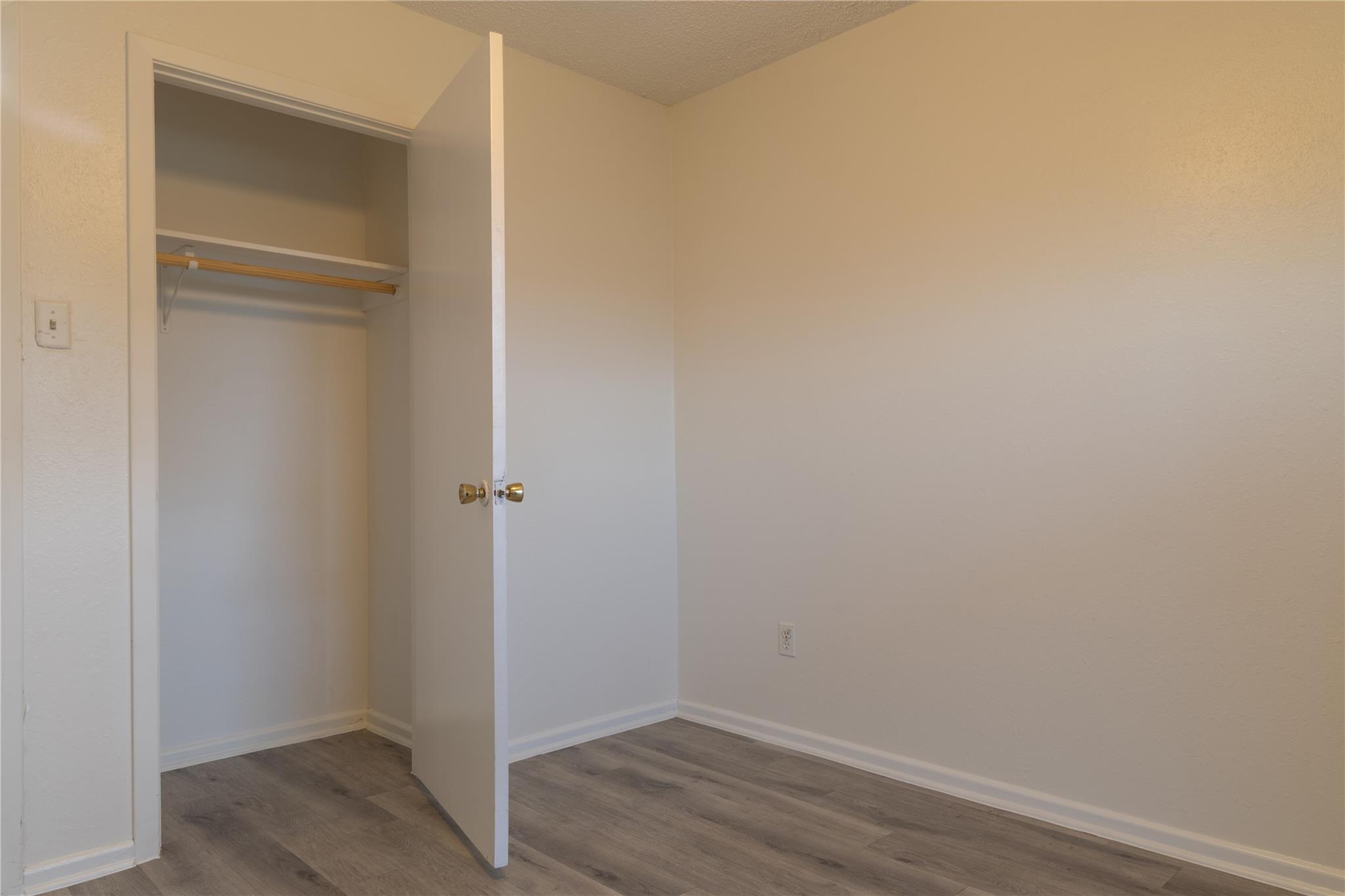 Image 15 of 21 For 1430 State Highway 46 S