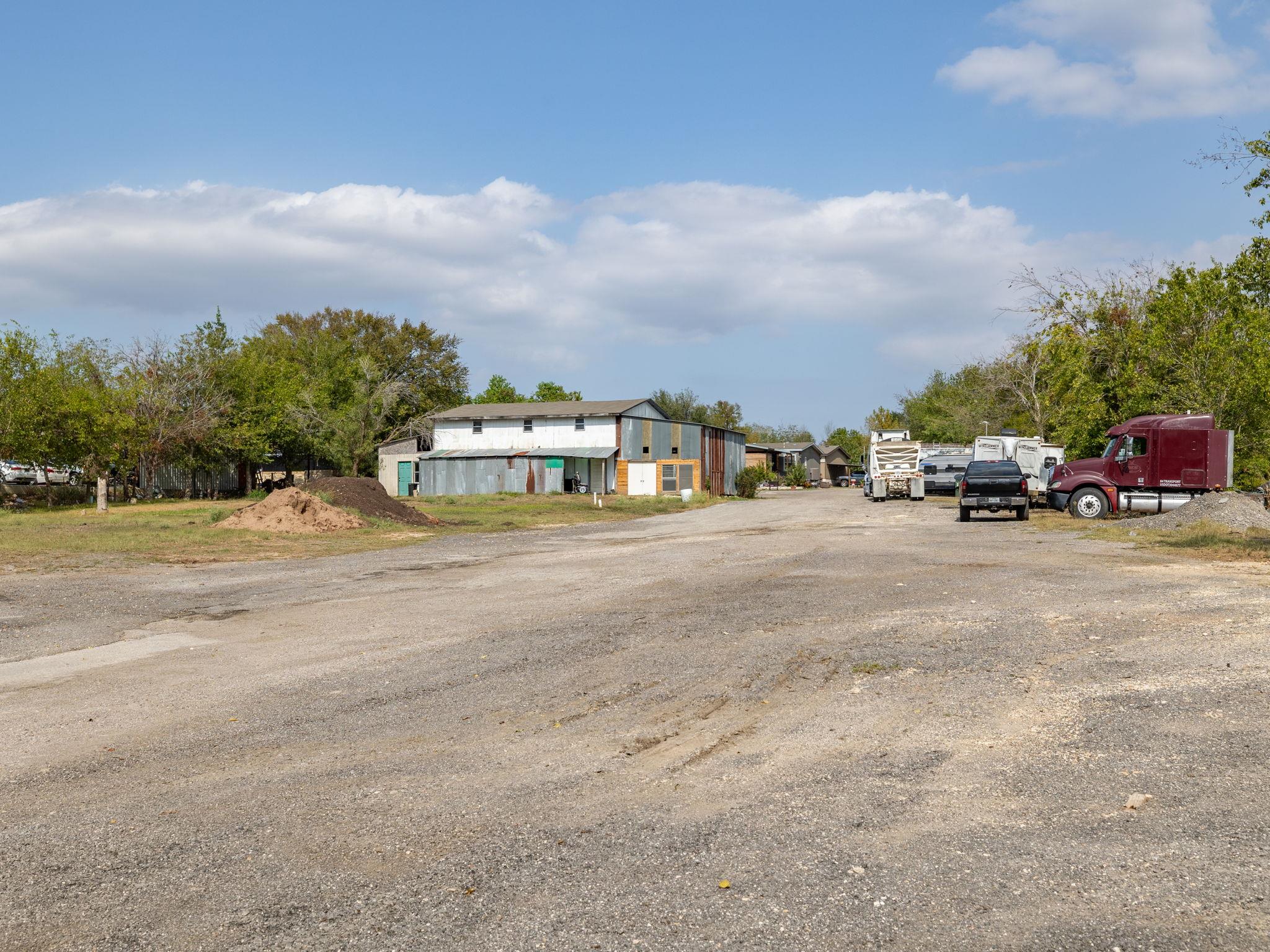 Image 12 of 22 For 10811 San Jose Ave