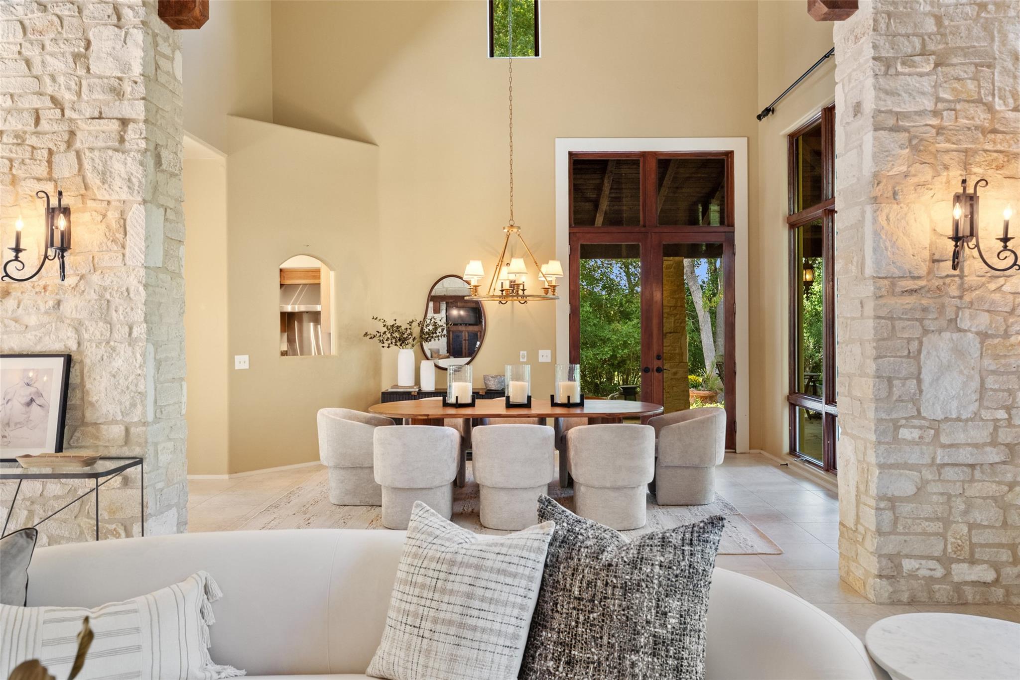 Image 14 of 39 For 1200 Barton Creek Blvd 45