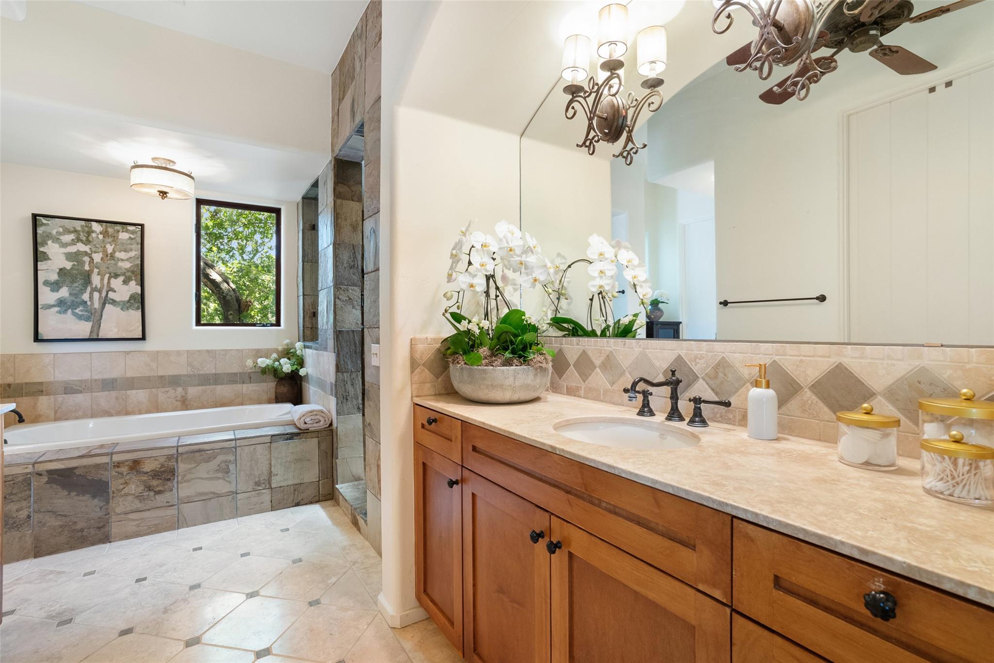 Image 27 of 39 For 1200 Barton Creek Blvd 45