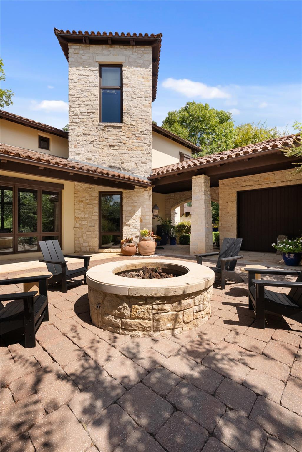 Image 5 of 39 For 1200 Barton Creek Blvd 45