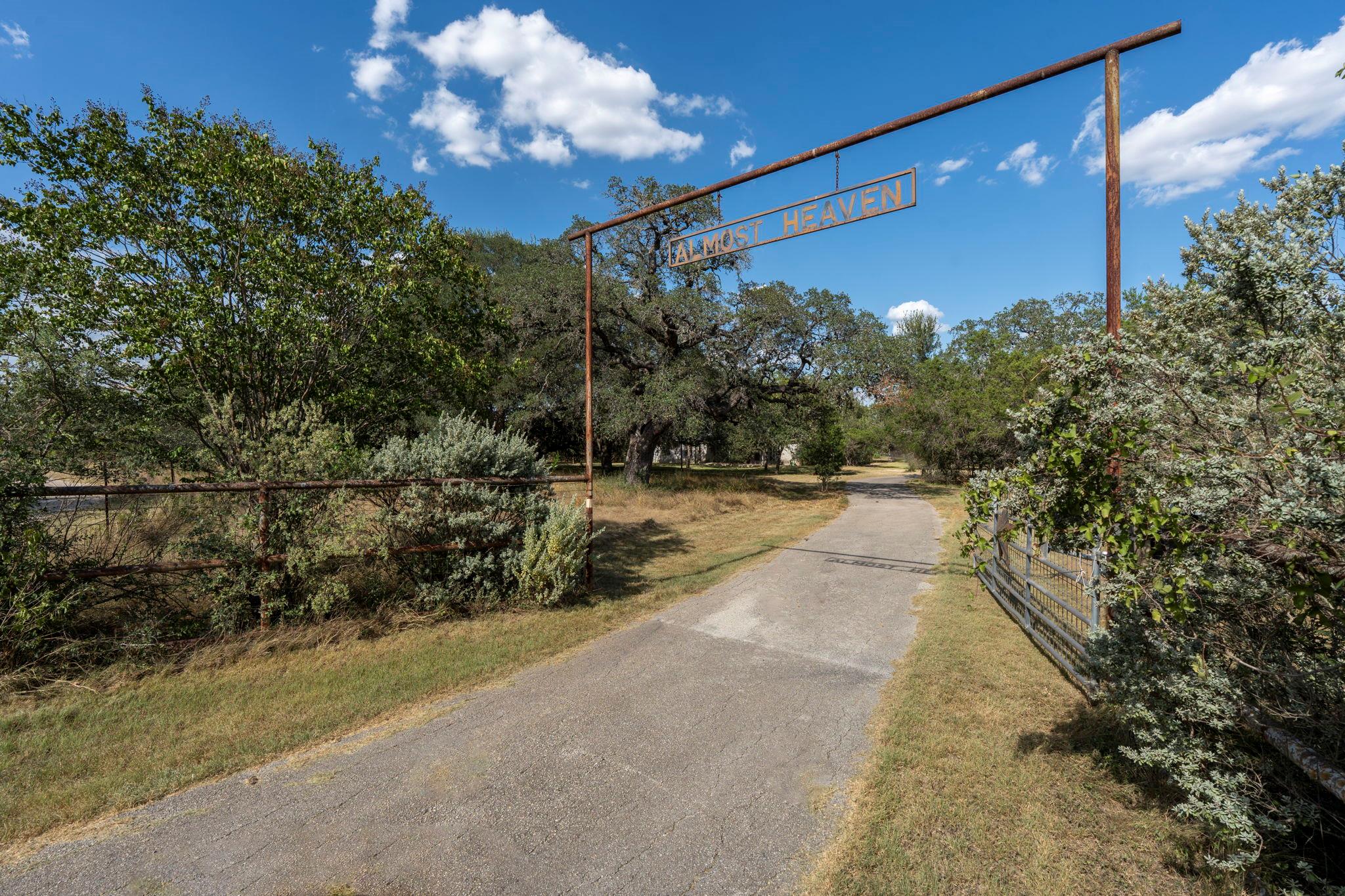 Details for 740 Coyote Run, New Braunfels, TX 78132