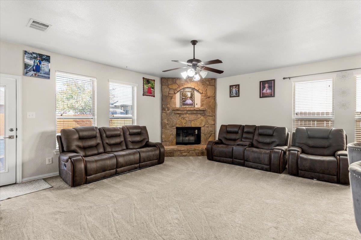 Image 10 of 34 For 117 Emory Fields Dr