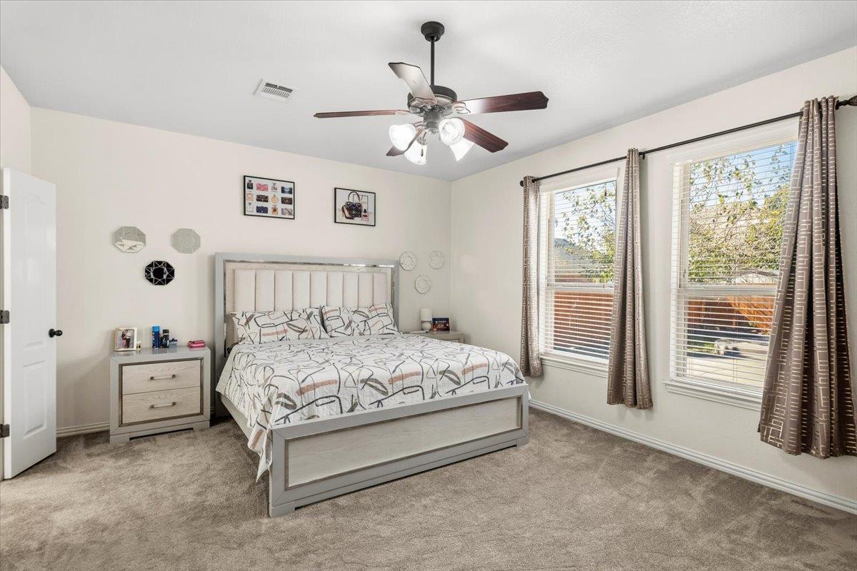 Image 16 of 34 For 117 Emory Fields Dr