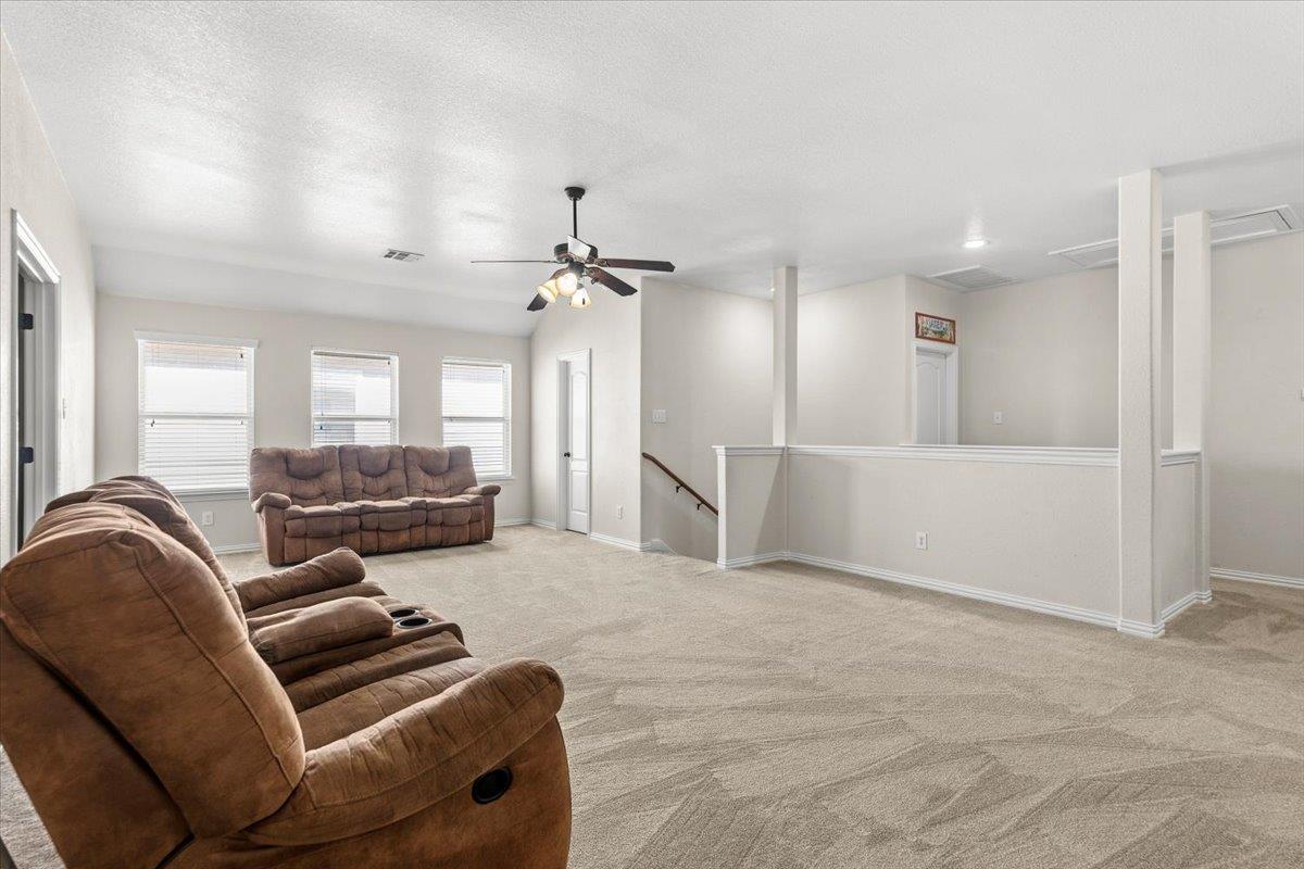 Image 18 of 34 For 117 Emory Fields Dr