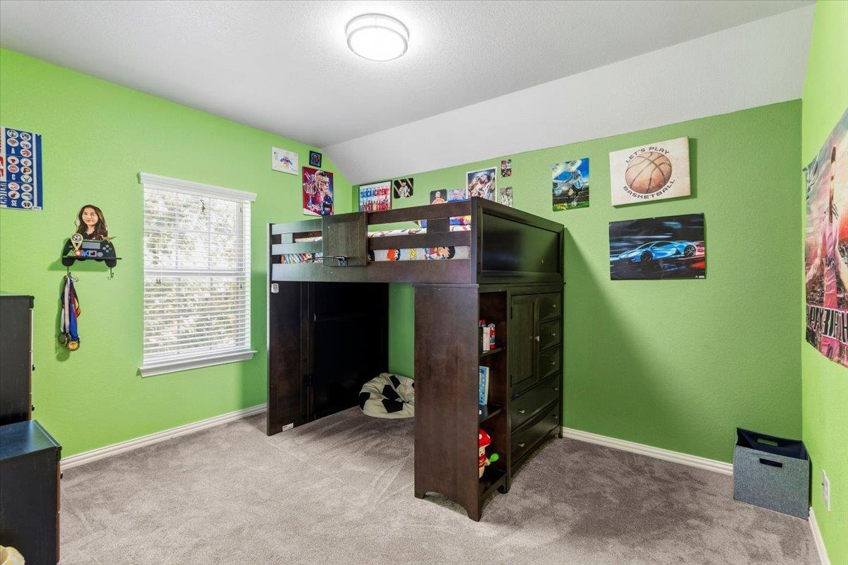 Image 28 of 34 For 117 Emory Fields Dr