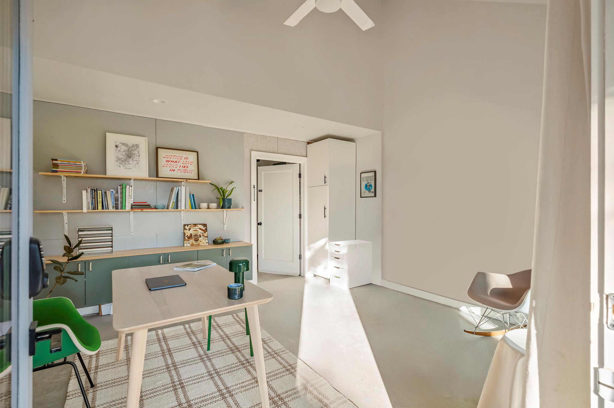 Image 26 of 37 For 618 Denson Dr