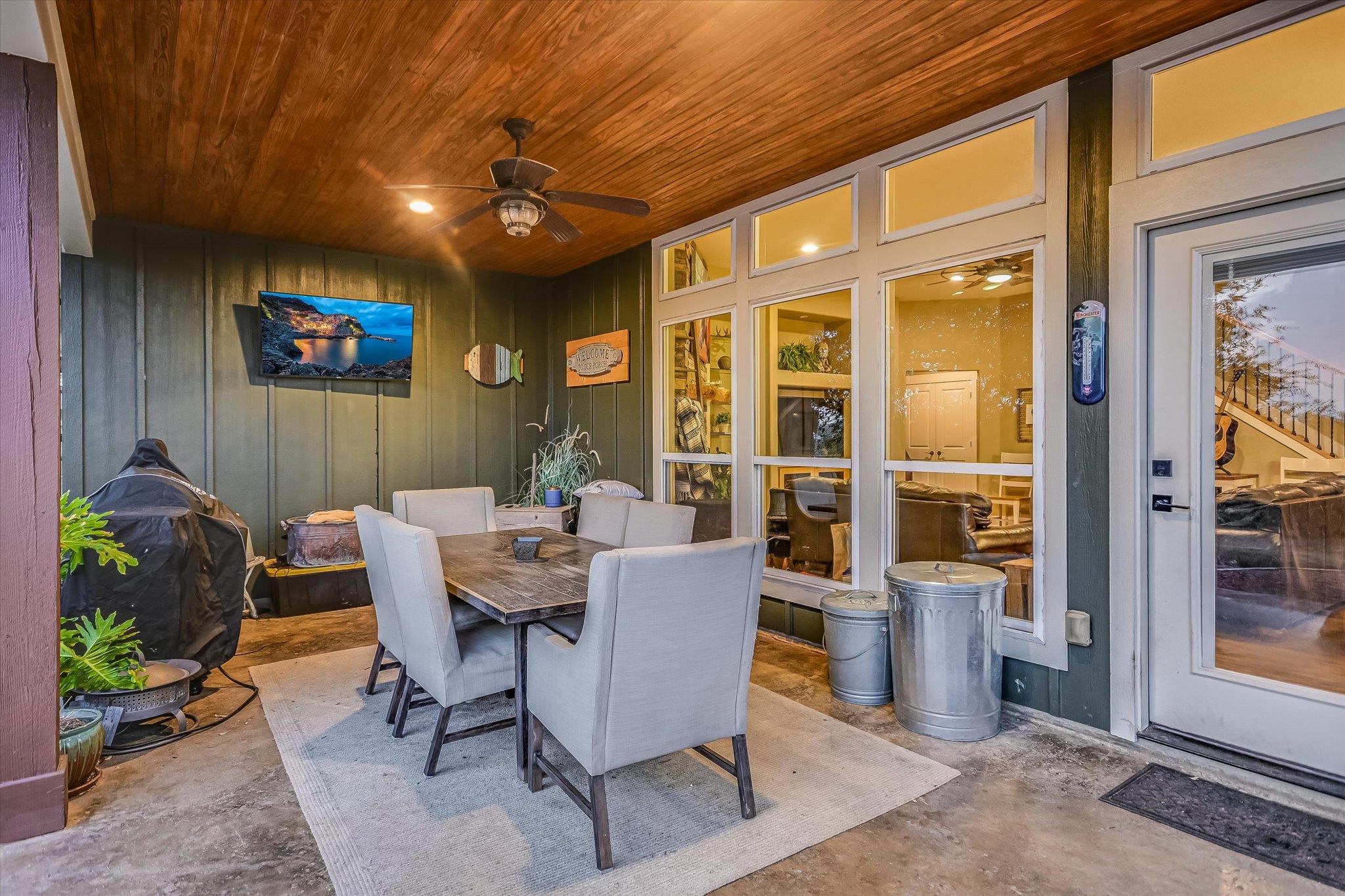 Image 20 of 34 For 8305 Ozark Dr