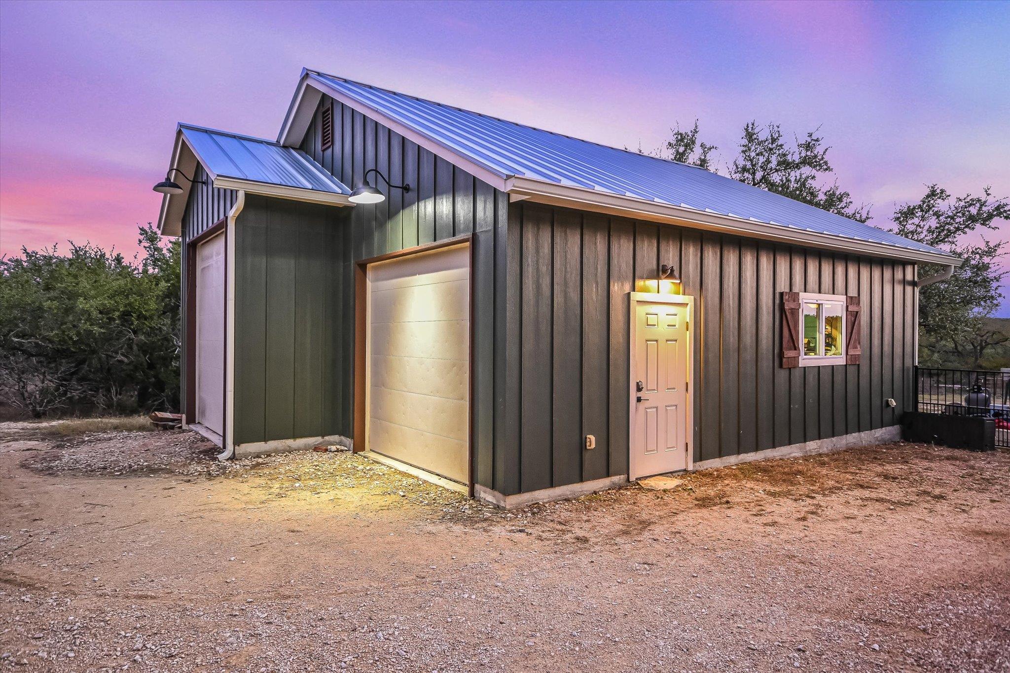 Image 26 of 34 For 8305 Ozark Dr