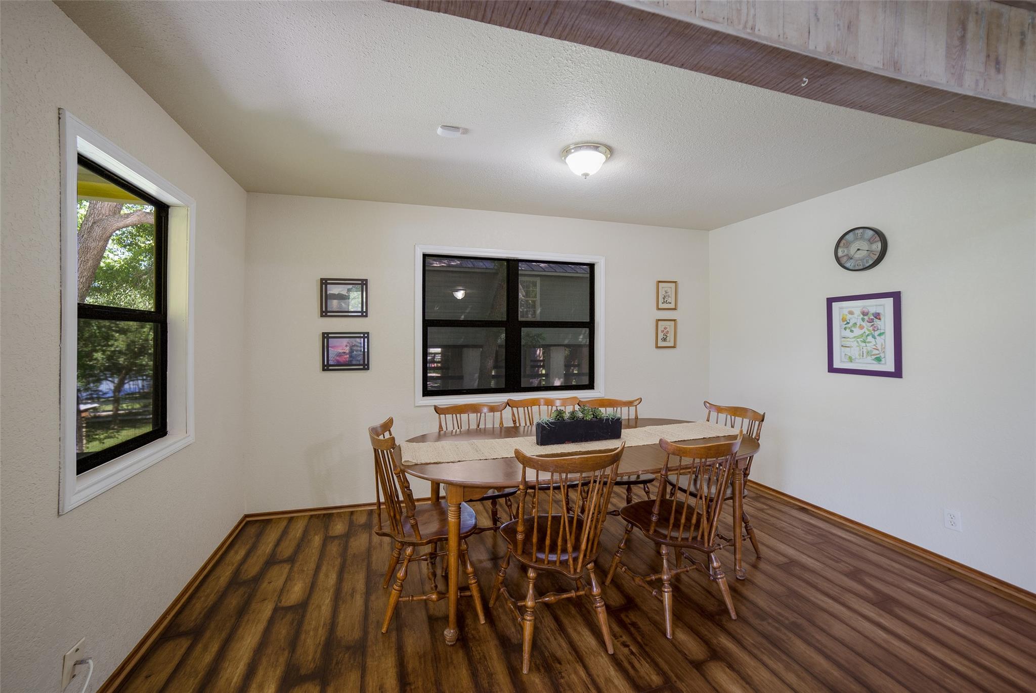 Image 10 of 30 For 298 Meadowlake Dr