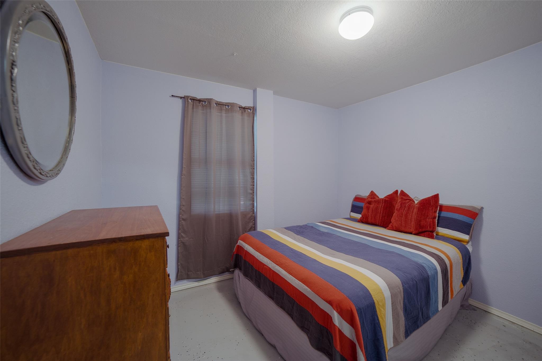 Image 24 of 30 For 298 Meadowlake Dr
