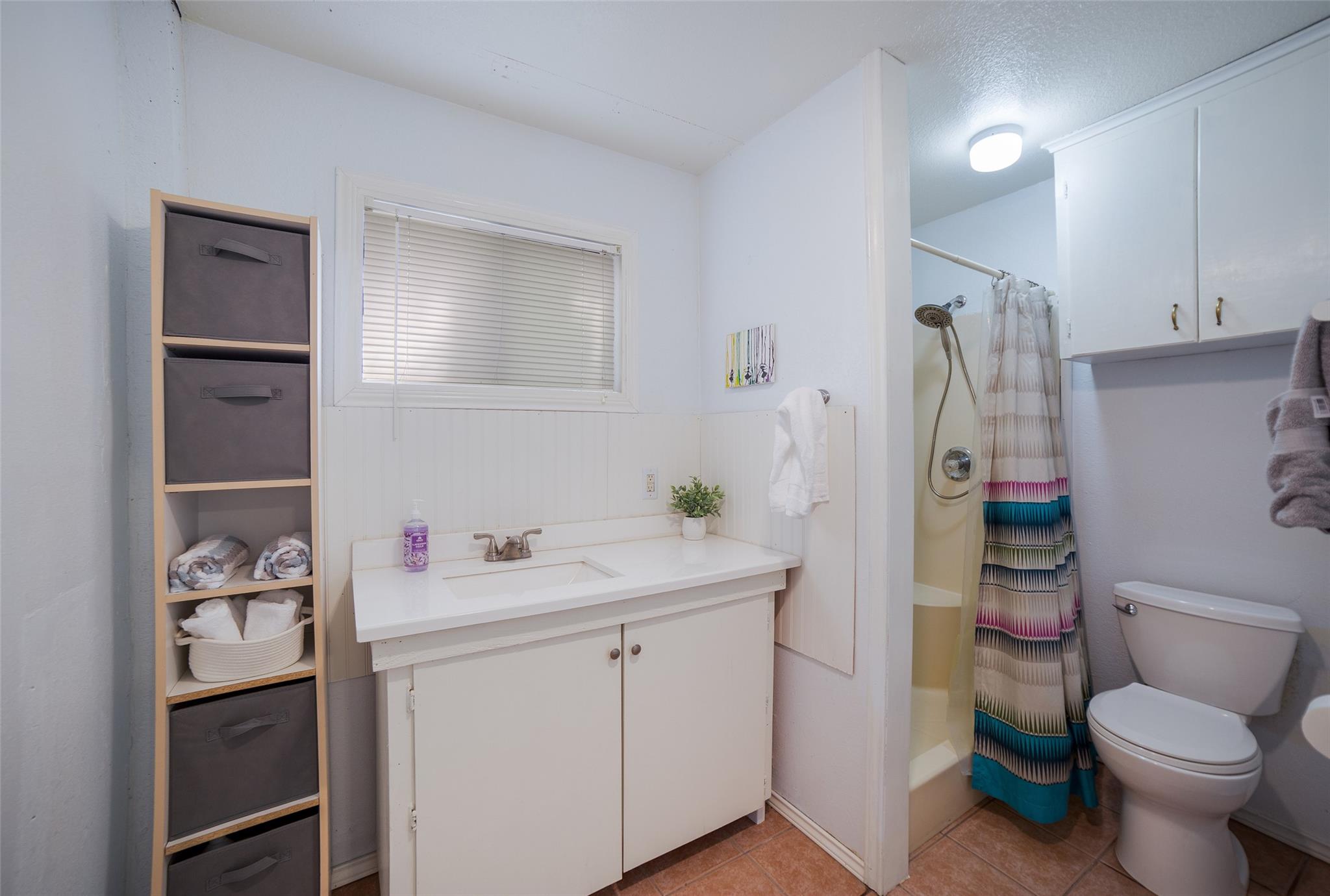 Image 26 of 30 For 298 Meadowlake Dr
