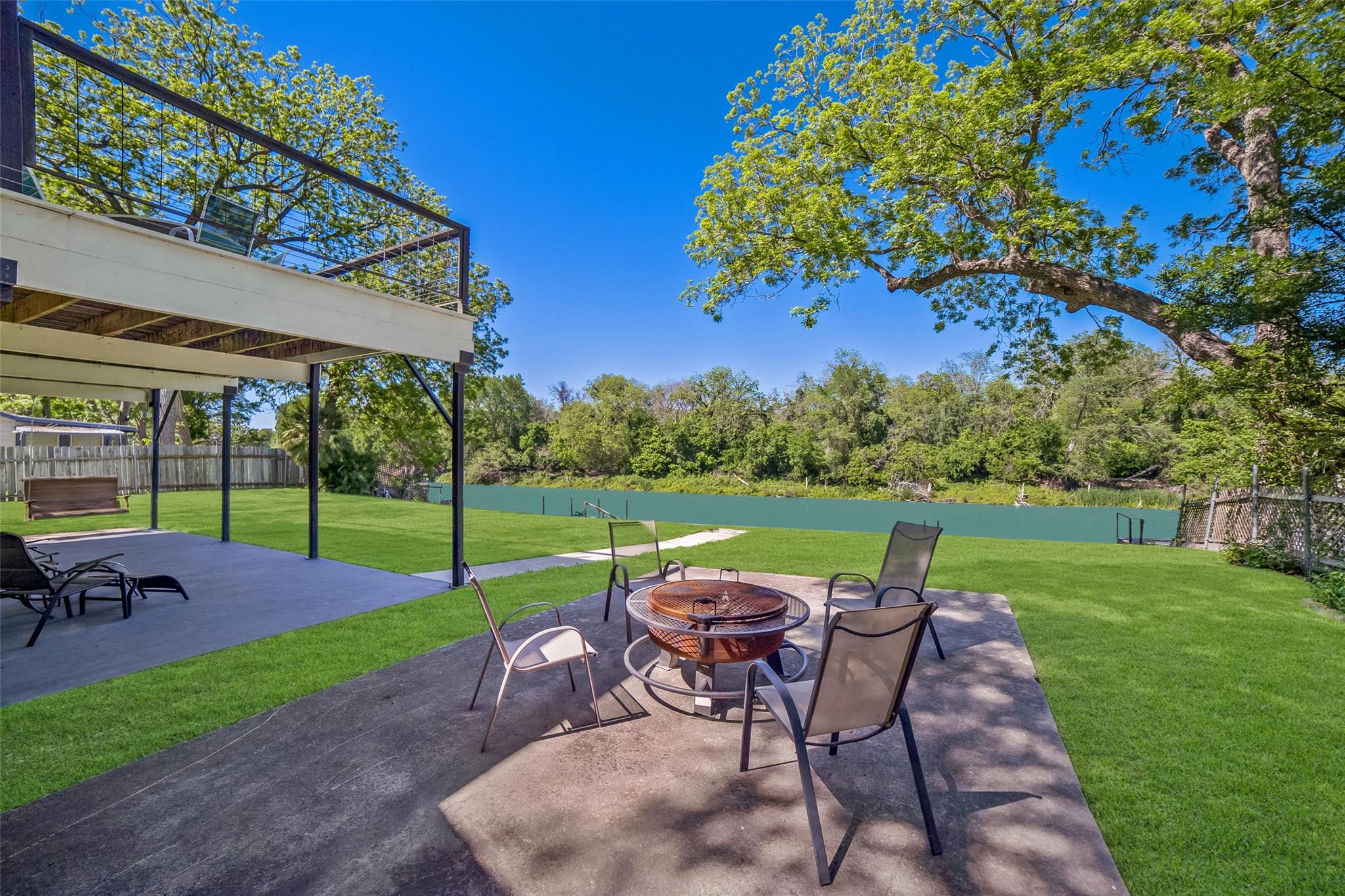 Image 29 of 30 For 298 Meadowlake Dr