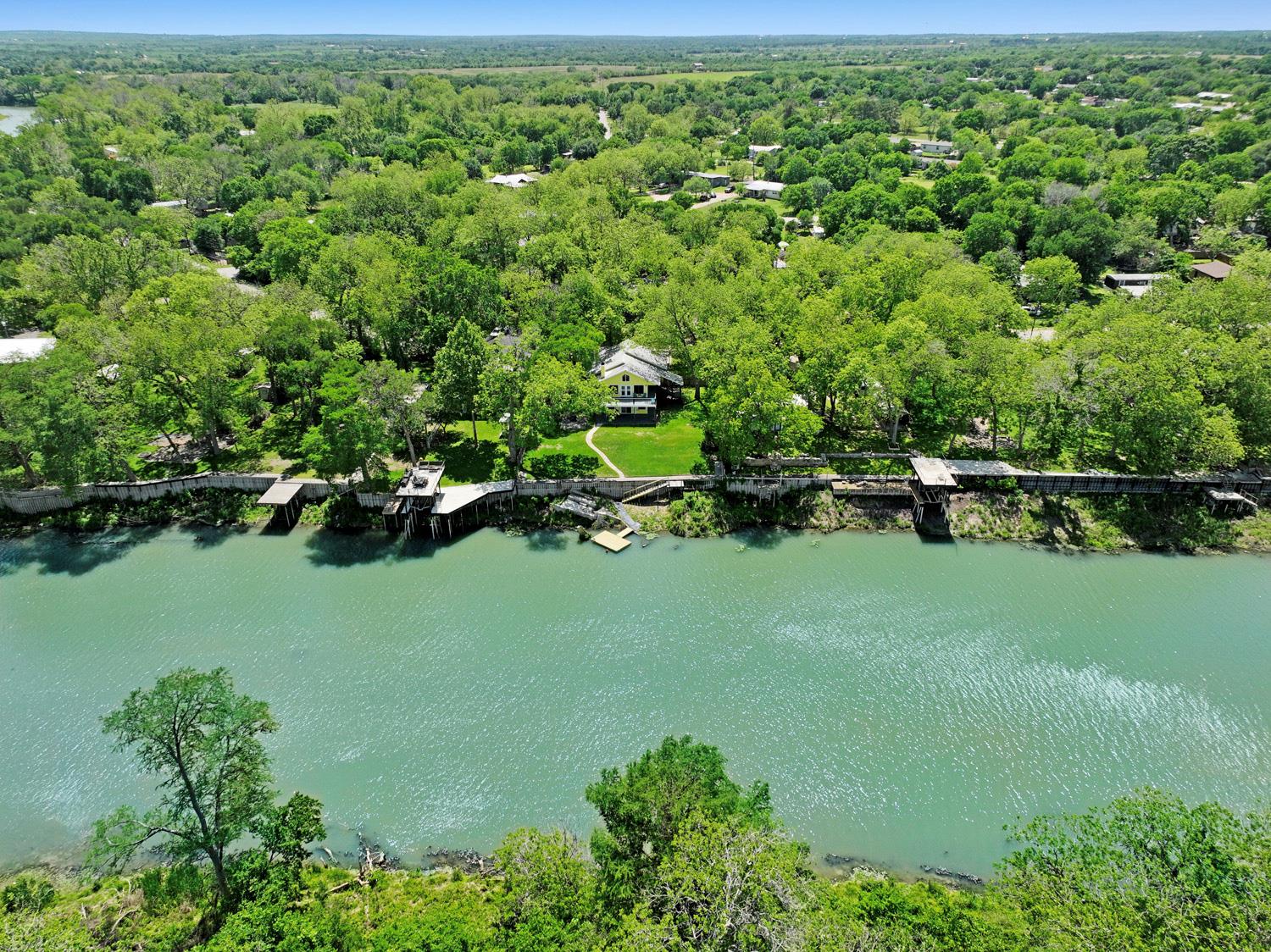 Image 3 of 30 For 298 Meadowlake Dr