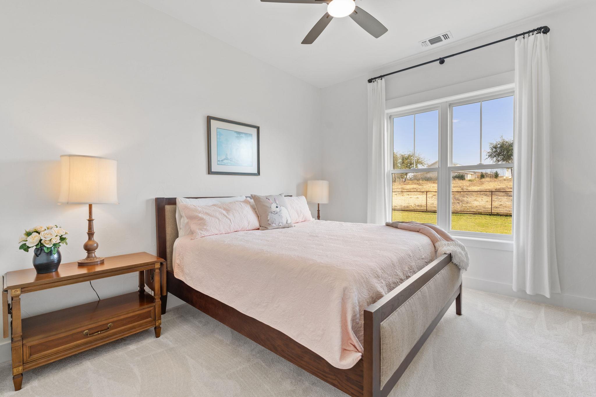 Image 18 of 40 For 452 Southwick Ranch Rd