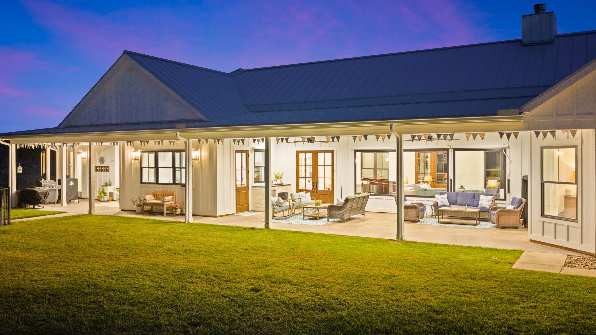 Image 29 of 40 For 452 Southwick Ranch Rd