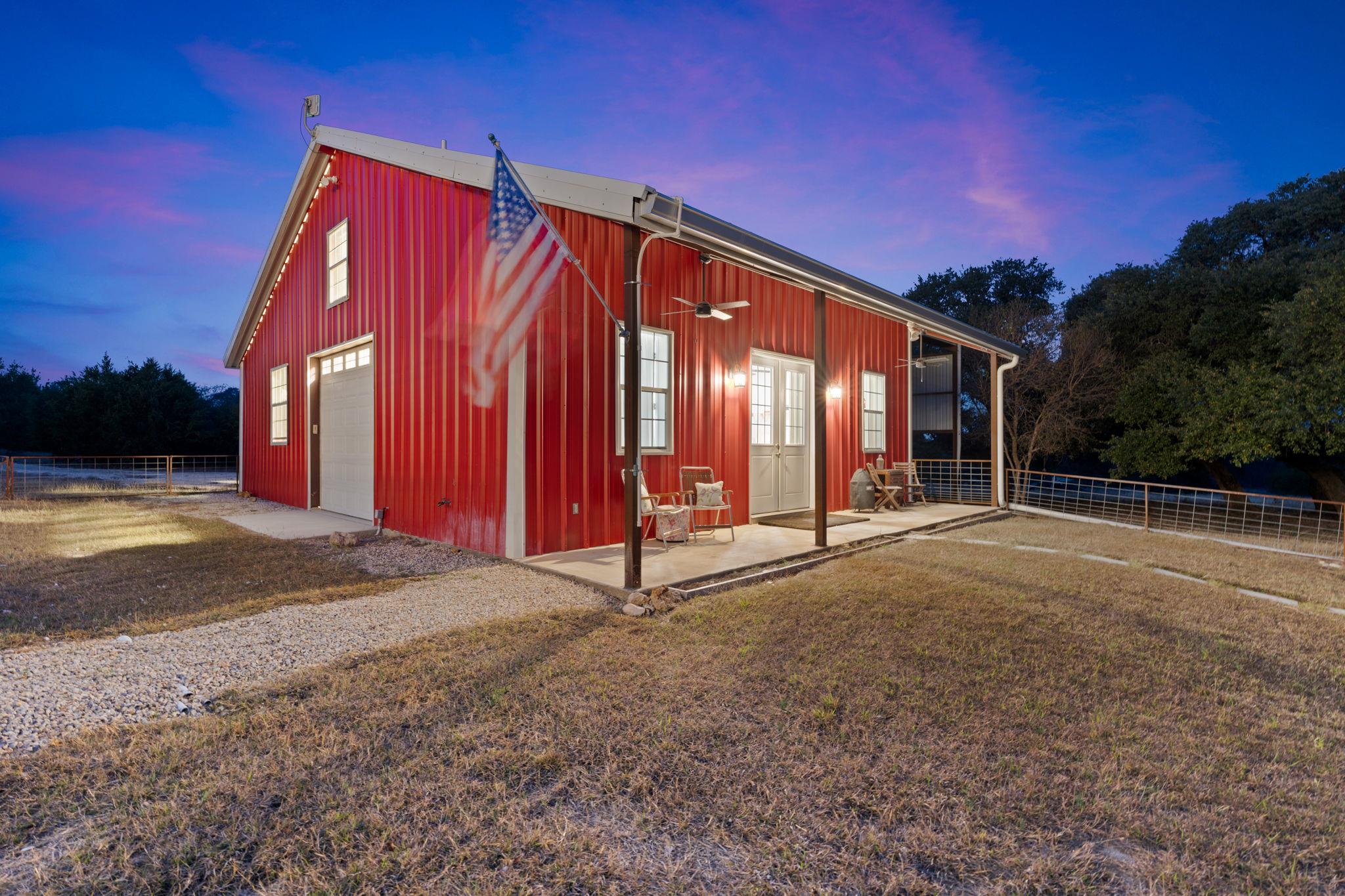 Image 32 of 40 For 452 Southwick Ranch Rd