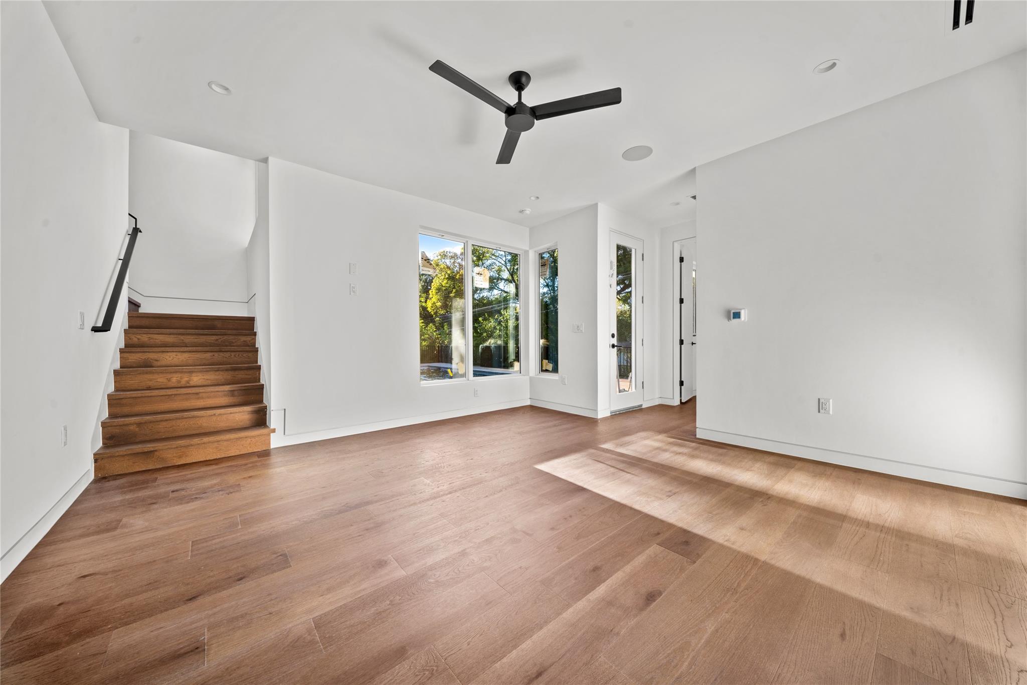 Image 19 of 38 For 2904 Westhill Dr