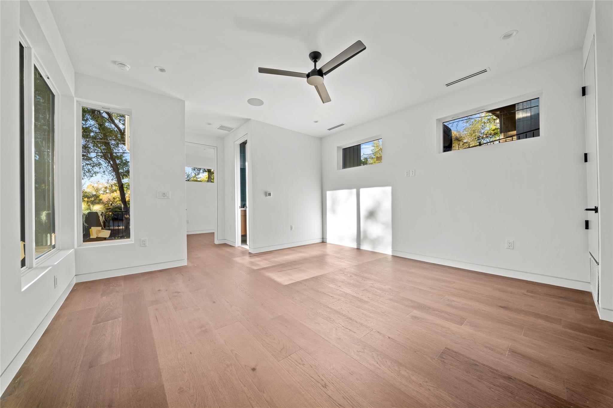 Image 20 of 38 For 2904 Westhill Dr