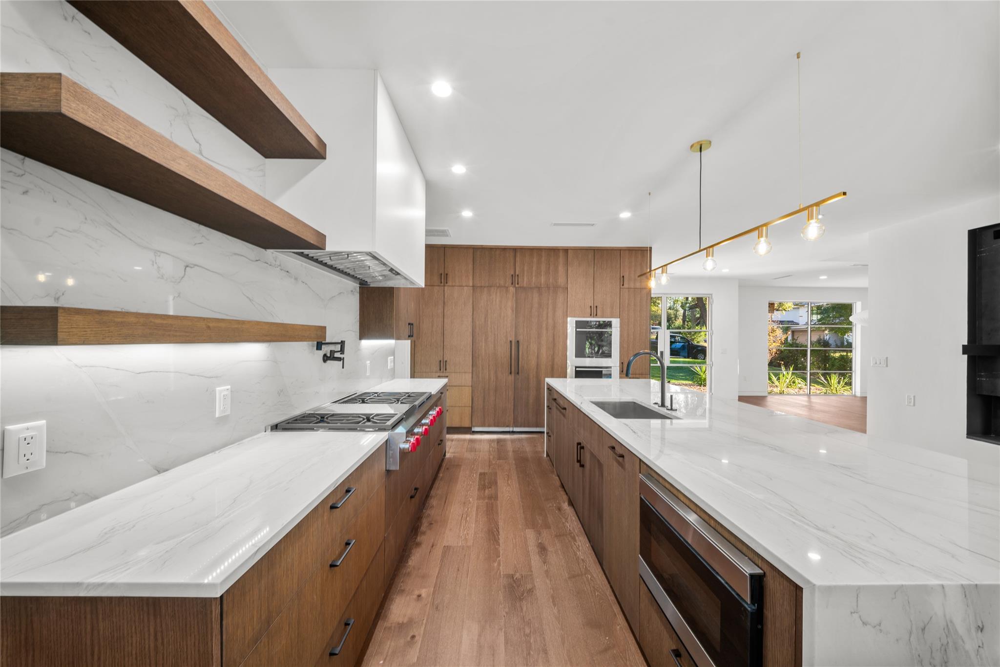 Image 3 of 38 For 2904 Westhill Dr