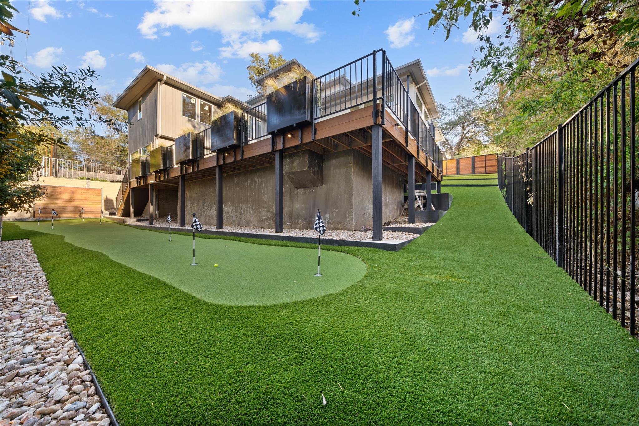 Image 37 of 38 For 2904 Westhill Dr