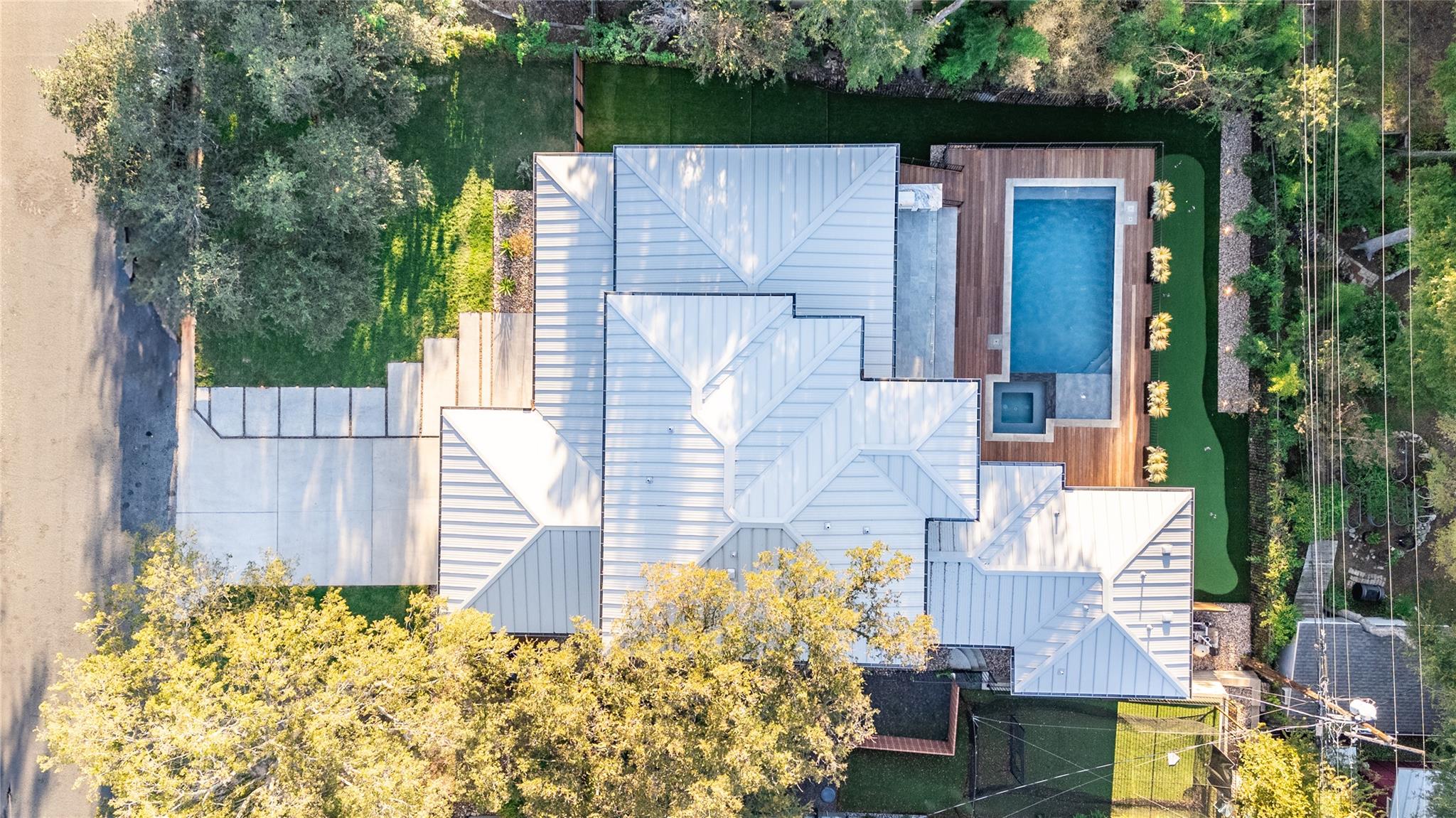 Image 38 of 38 For 2904 Westhill Dr