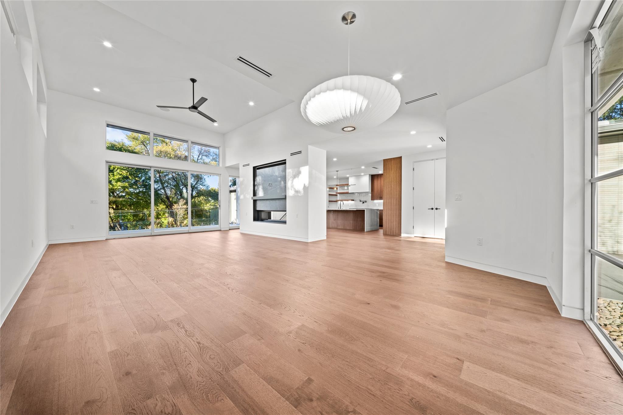 Image 7 of 38 For 2904 Westhill Dr