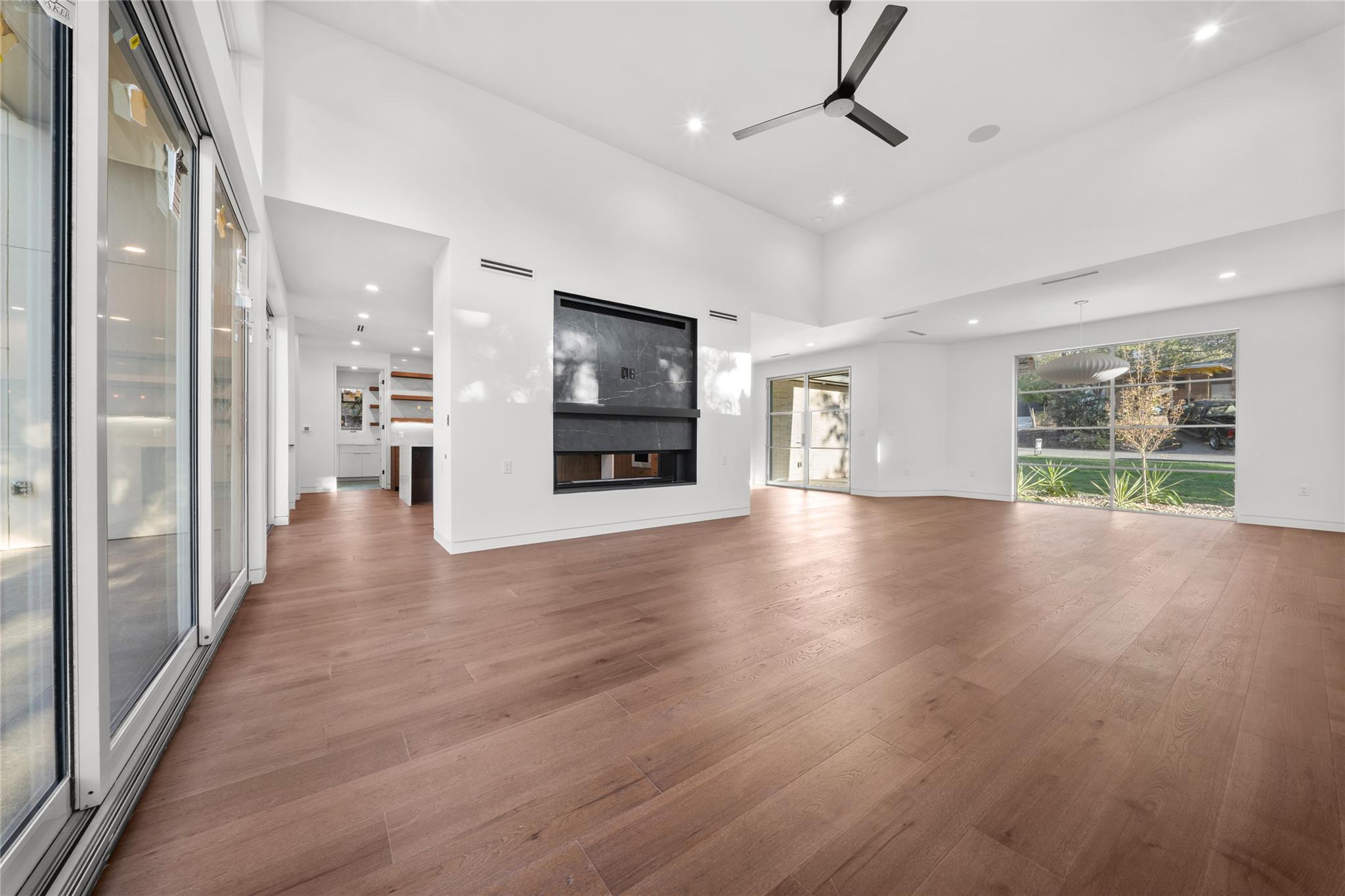 Image 8 of 38 For 2904 Westhill Dr