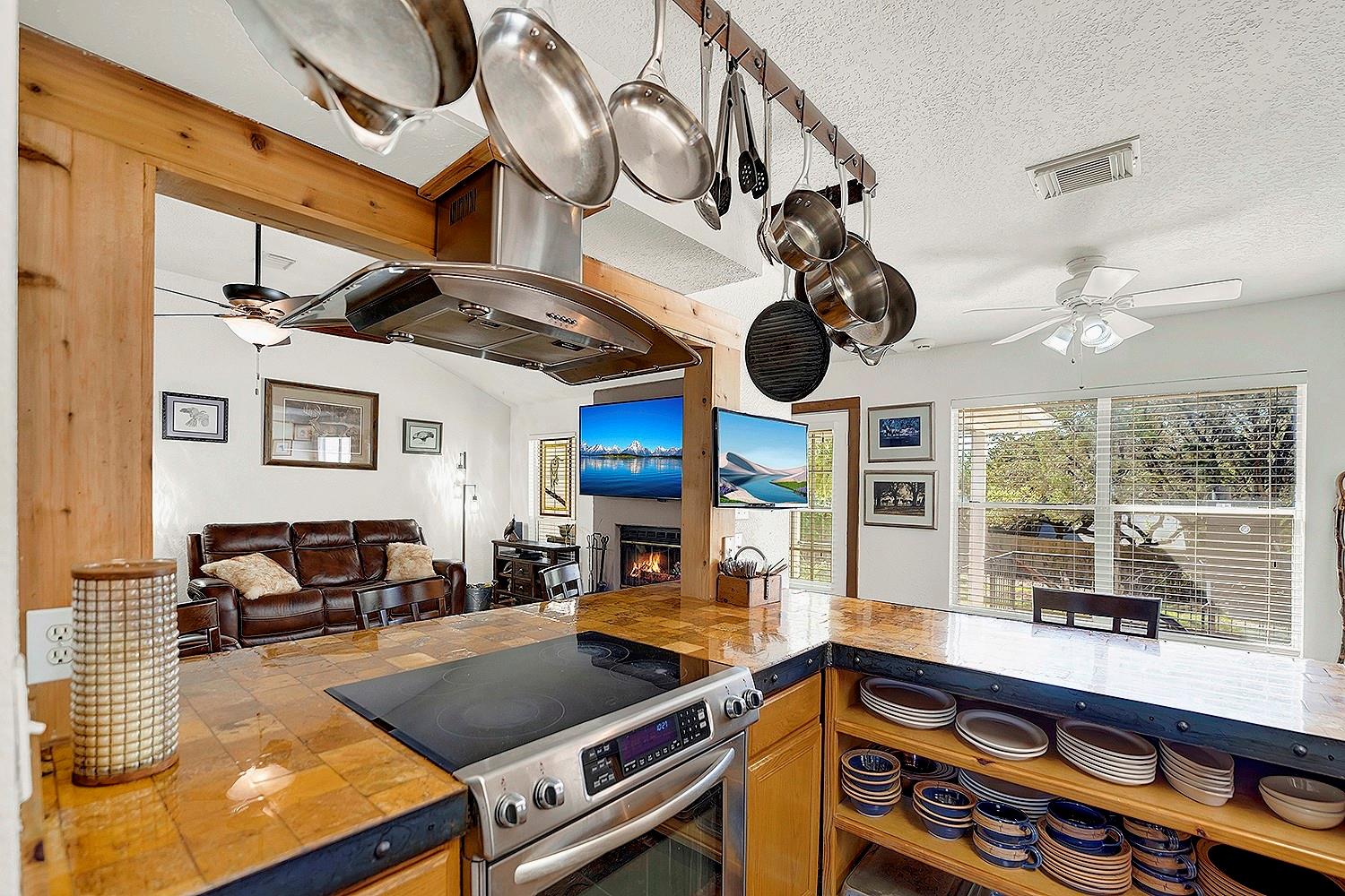 Image 12 of 39 For 1106 Amanda  