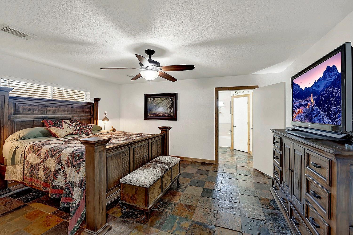 Image 16 of 39 For 1106 Amanda  