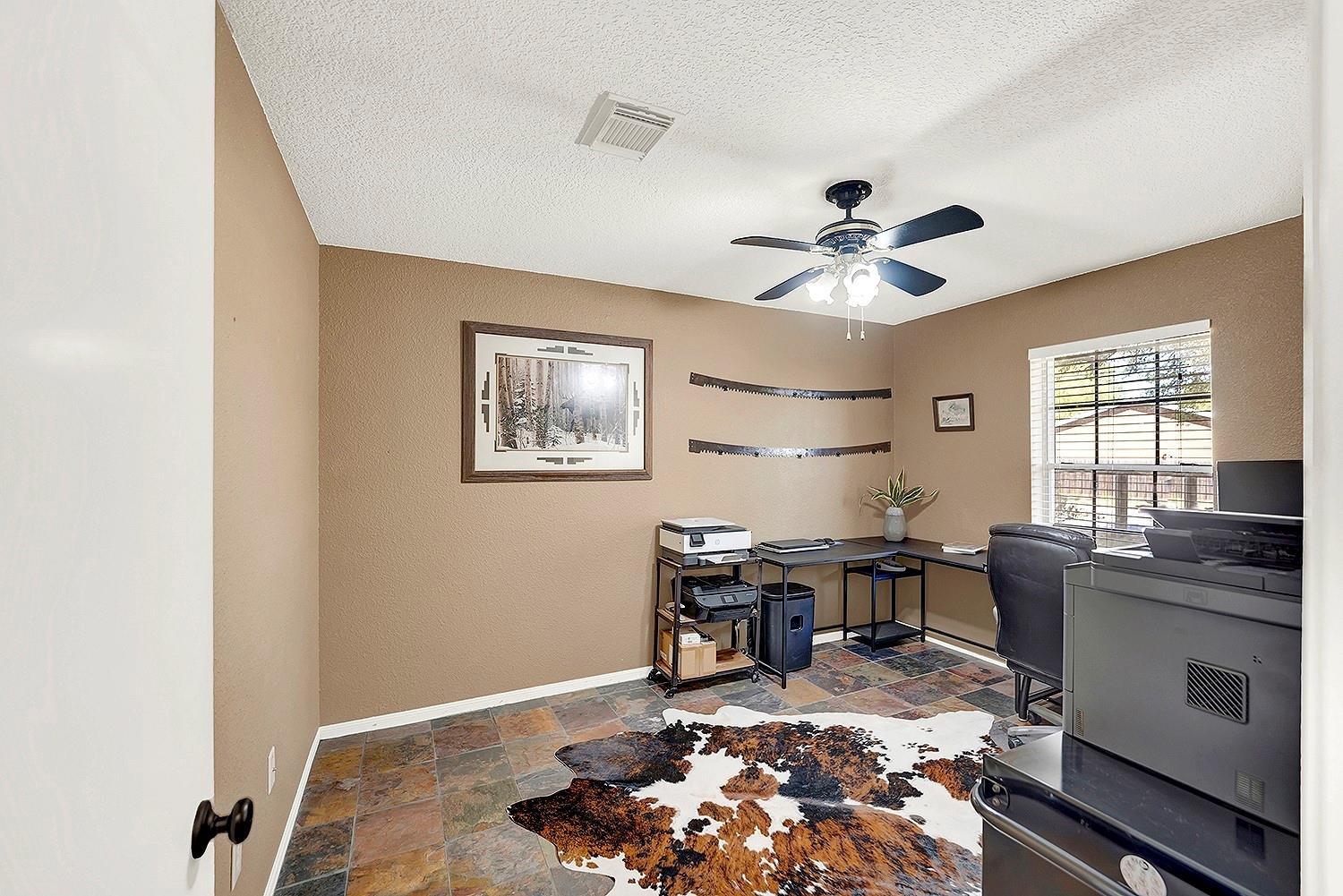 Image 22 of 39 For 1106 Amanda  