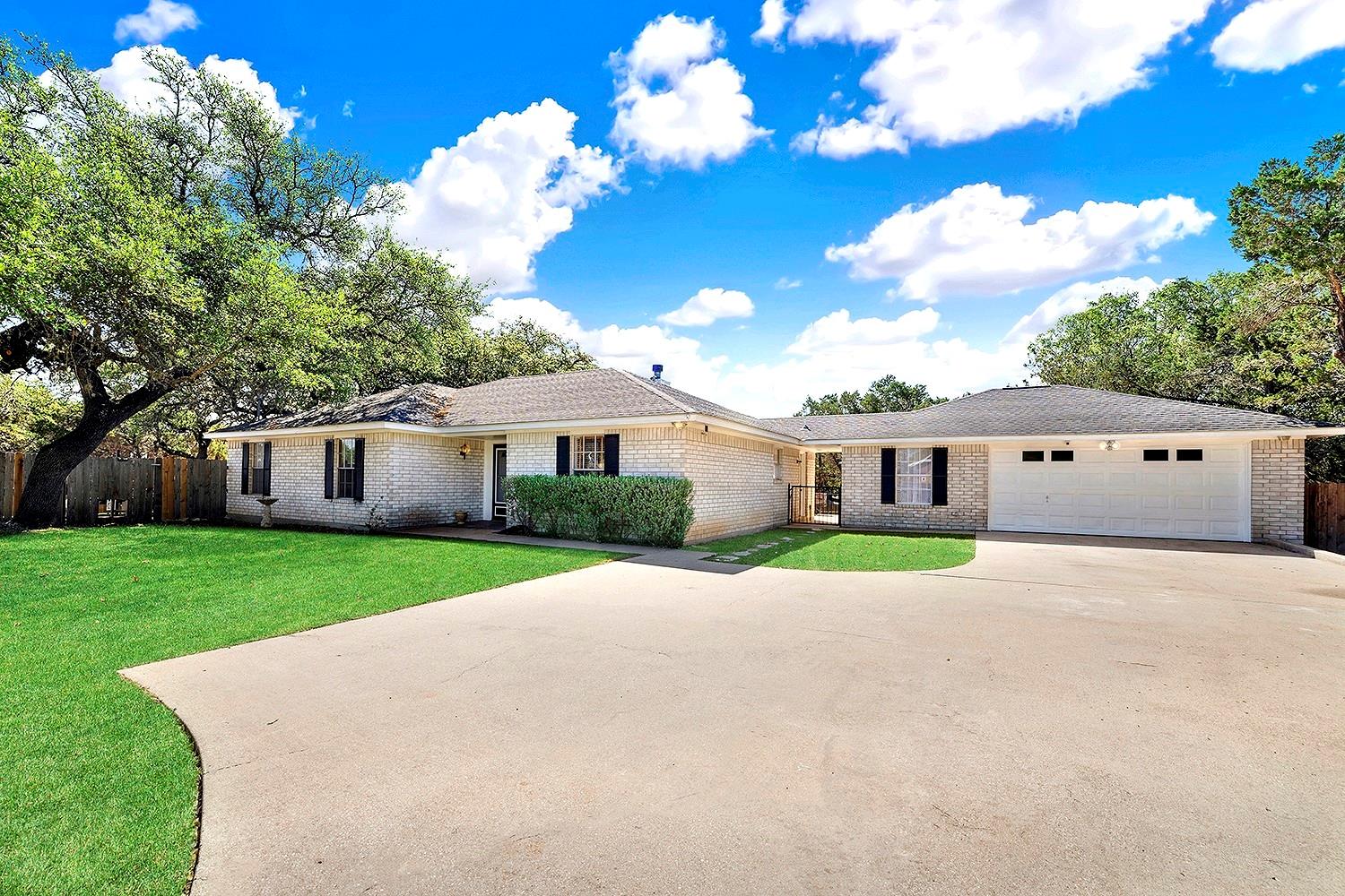 Image 32 of 39 For 1106 Amanda  