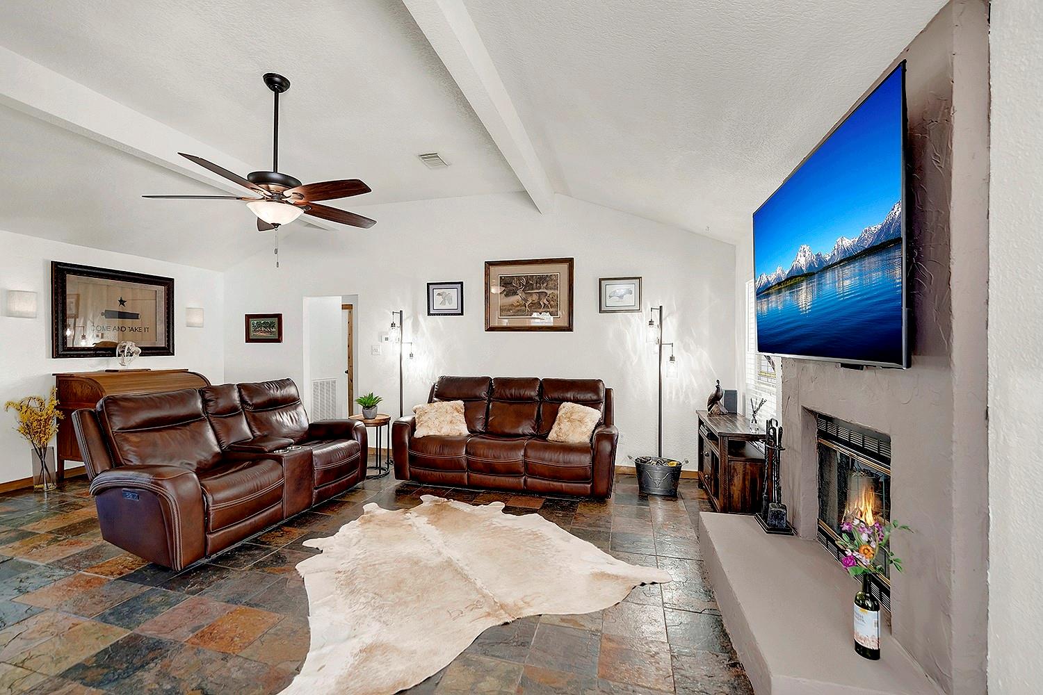 Image 7 of 39 For 1106 Amanda  