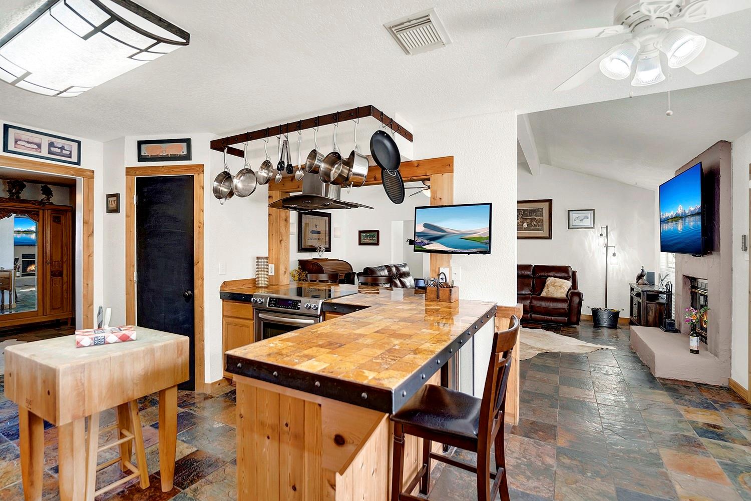 Image 9 of 39 For 1106 Amanda  