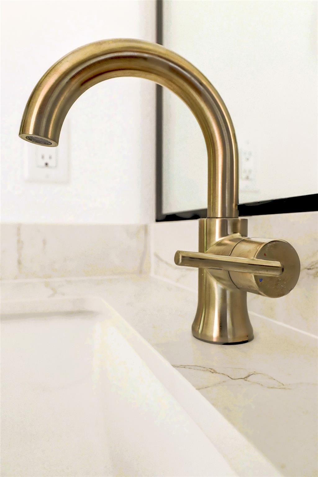 Image 19 of 34 For 3208 Clawson Rd 3b