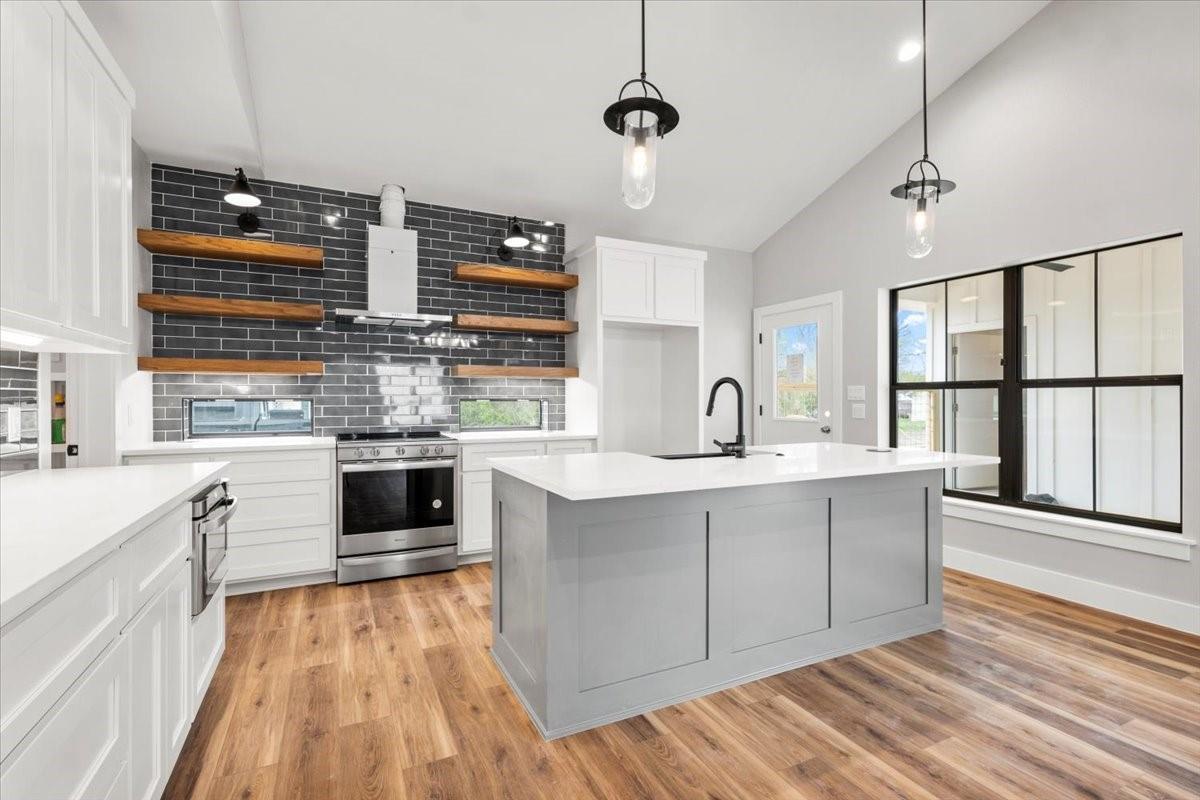 Image 11 of 32 For 203 Avenue J